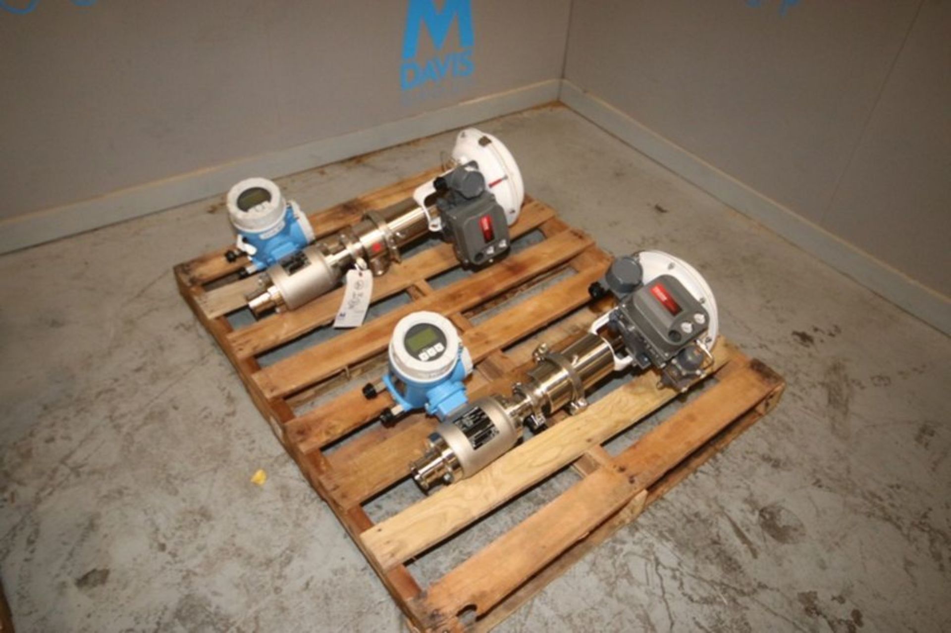 Endress+Hauser Flow Meter, M/N PROMAG H, S/N H2010F160000, with Aprox. 2" Clamp Type Inlet/Outlet,