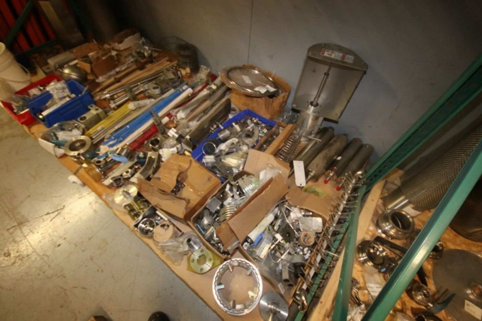 Lot of Assorted S/S Parts & Fittings, Includes S/S Drive Shafts, S/S Fittings, S/S Sprockets, S/S - Image 7 of 9