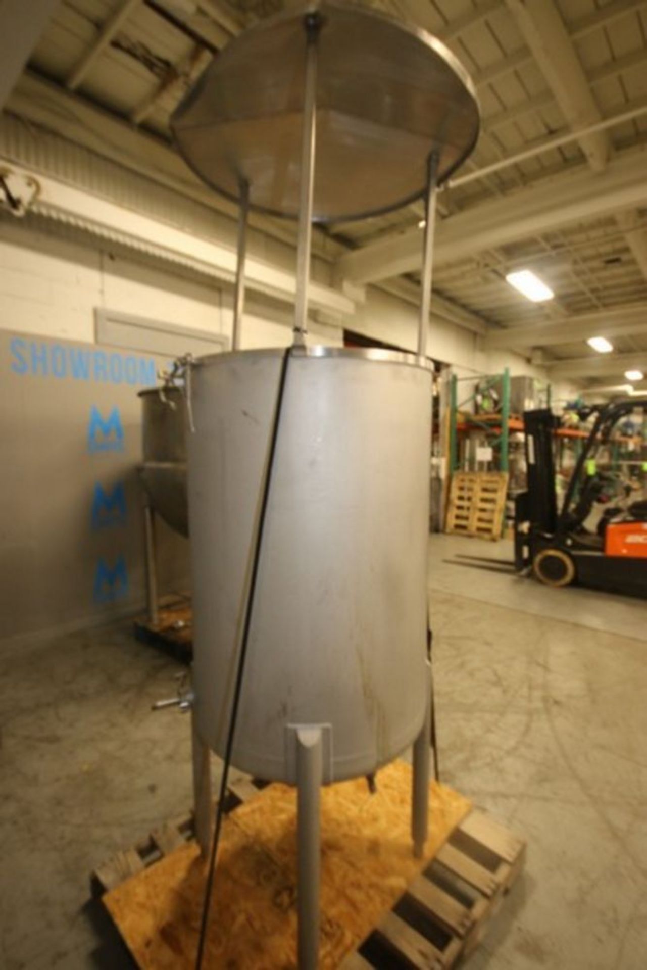 Aprox. 120 Gal. S/S Vertical Single Wall Tank, with Dish Bottom, with Aprox. 2" Clamp Type - Image 4 of 9