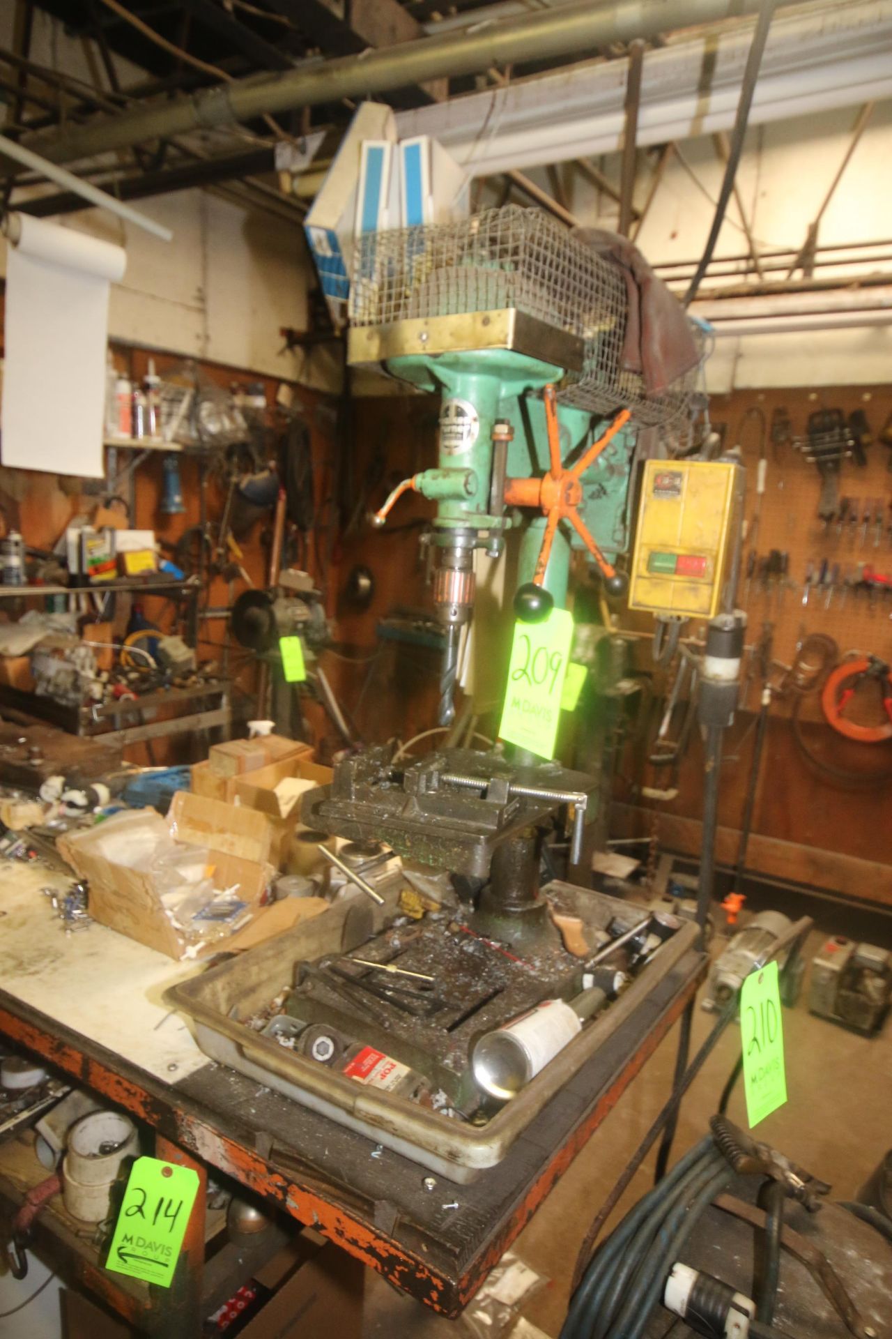 Walker-Turner Table Top Drill, S/N 1944, with Working Table & Vise (Located on 2nd Floor--McKees - Image 2 of 4