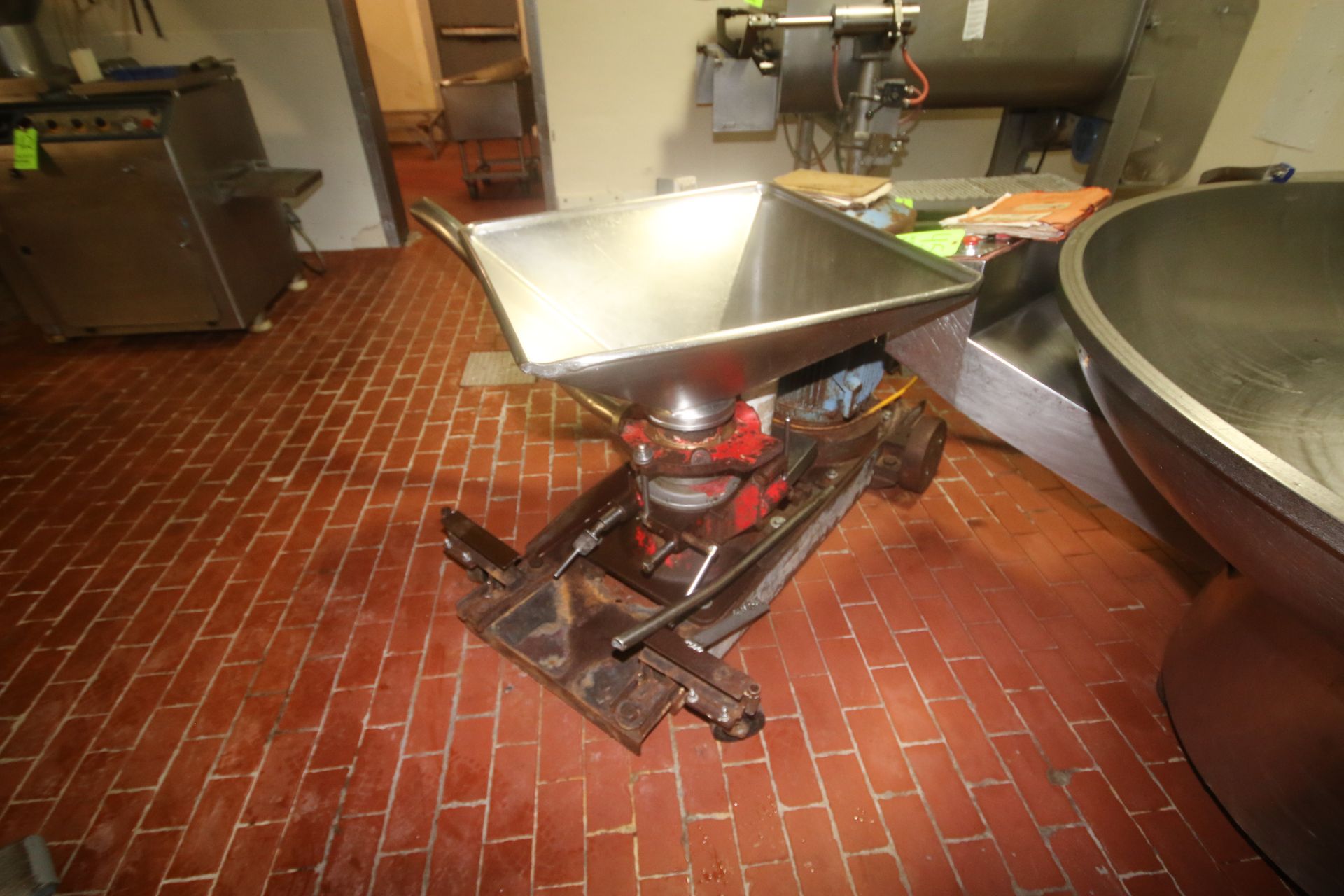 Griffith's Mince Master, with 60 hp Motor, 230/460 Volts, 3 Phase, with Aprox. 34" Dia. S/S - Image 16 of 16