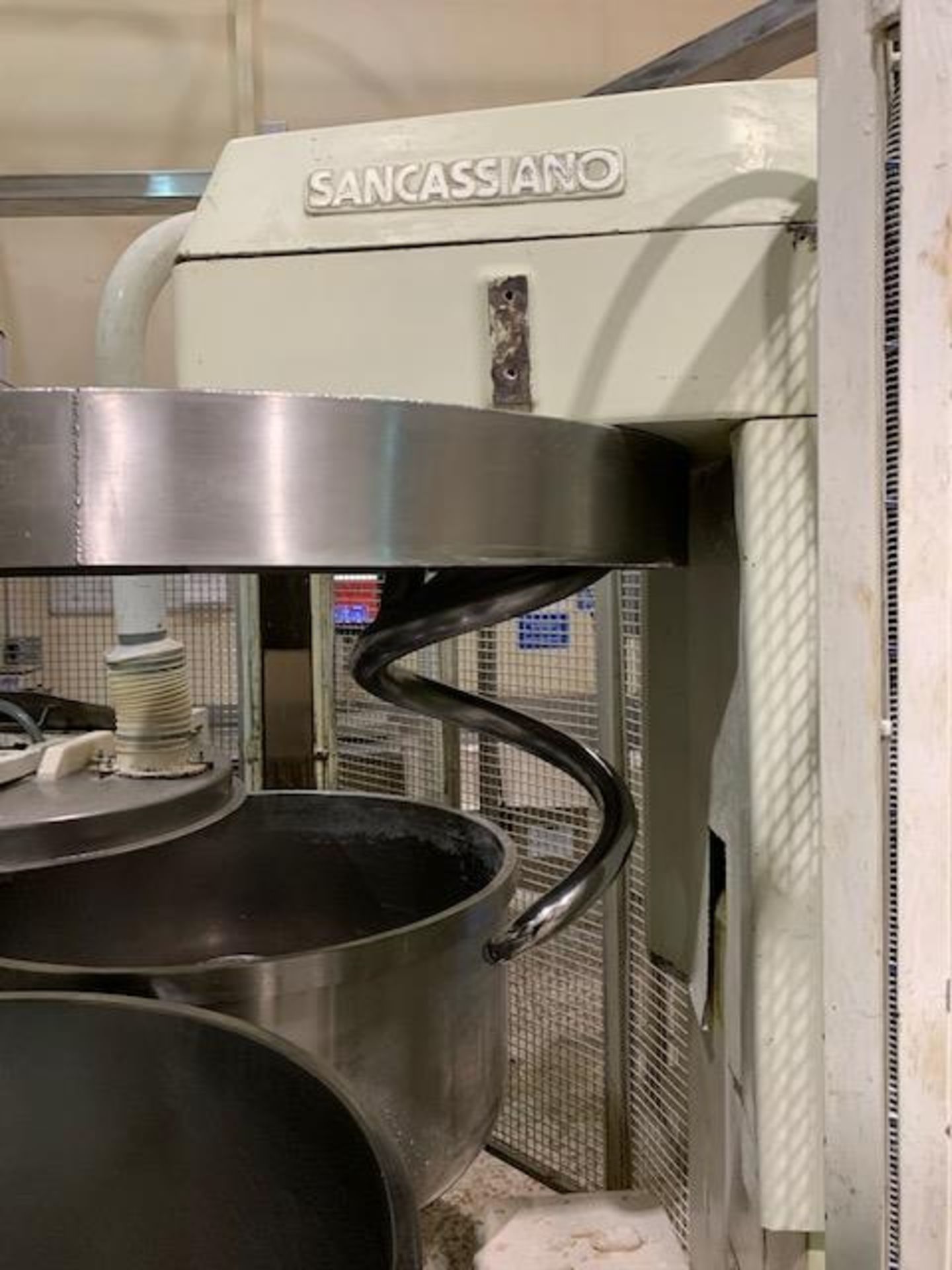 Sancassiano Carousel Mixing System - Image 9 of 11