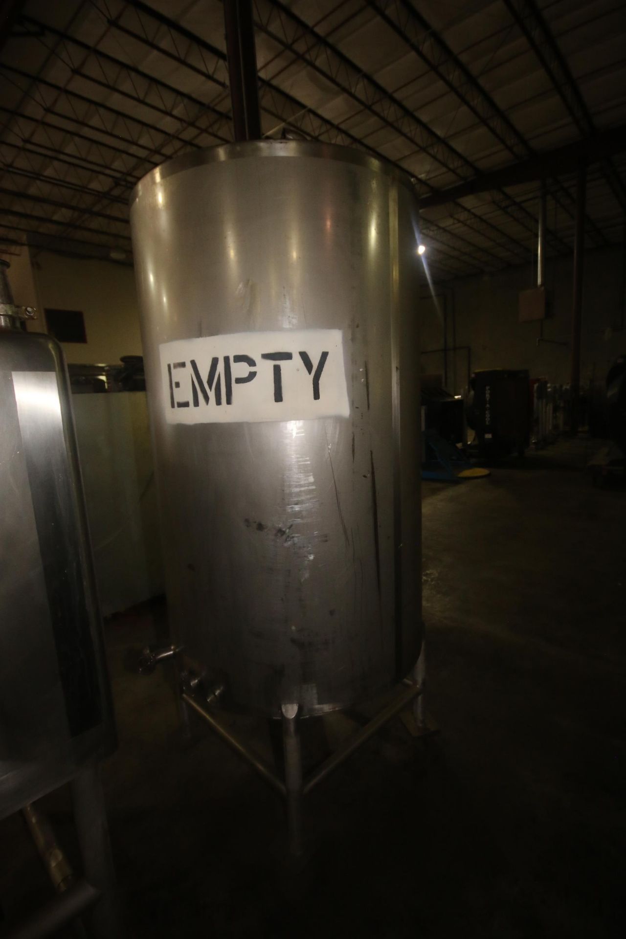 500 Gal. S/S Vertical Single Wall Tank, Tank Dims.: Aprox. 72" H x 46" Dia., with Front Mounted S/ - Image 4 of 6