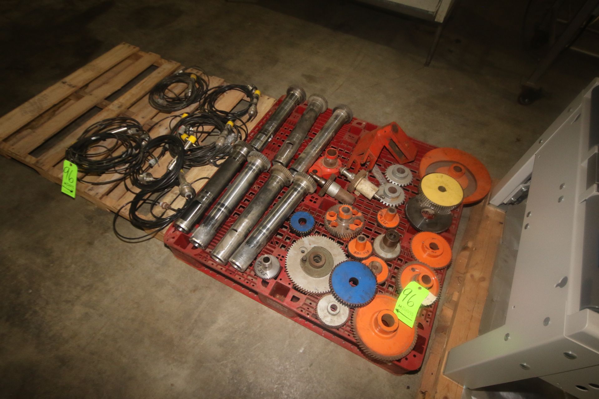 Lot of Assorted Sprockets, with (7) S/S Drive Shafts, Aprox. 19" L, with Assorted S/S Tank Probes ( - Image 3 of 3