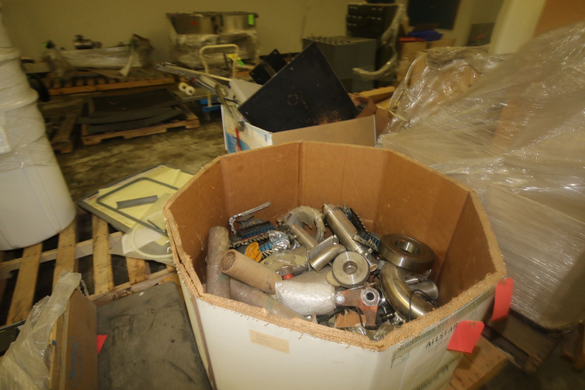 Lot of Assorted Misc. Contents, Includes Stands, Rubber Containment Matts, Brute Trash Cans, Scissor - Image 10 of 12