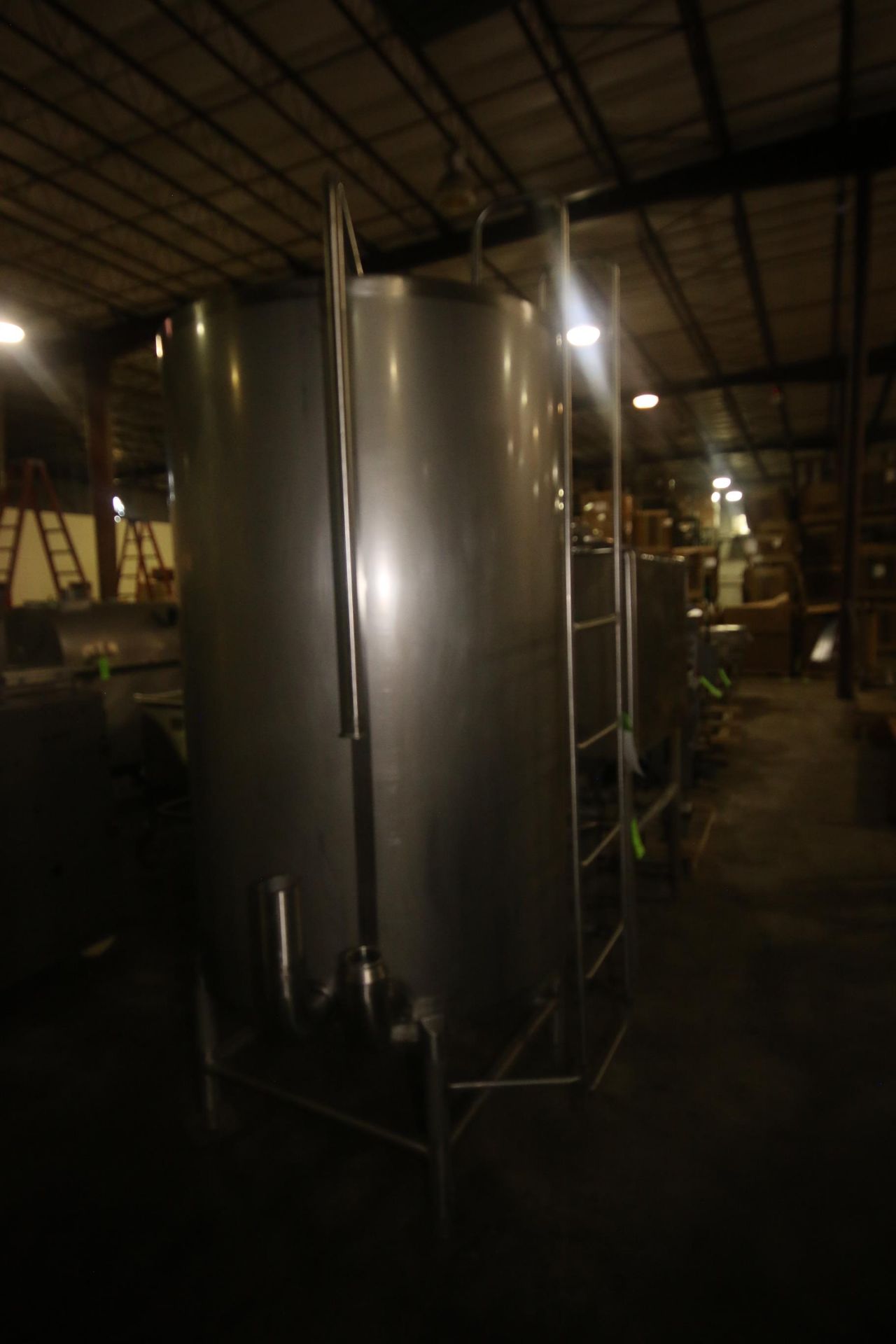 500 Gal. S/S Vertical Single Wall Tank, Tank Dims.: Aprox. 72" H x 46" Dia., with Front Mounted S/ - Image 2 of 6