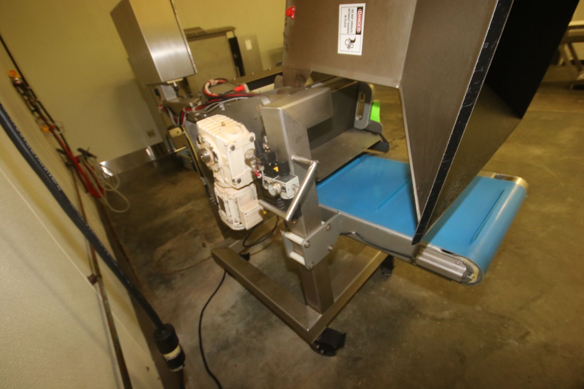 2015 Unifiller Dual Roll S/S Depositor, M/N CCM 18-6700, S/N 065, with (2) Aprox. 18" L S/S Rolls, - Image 14 of 15