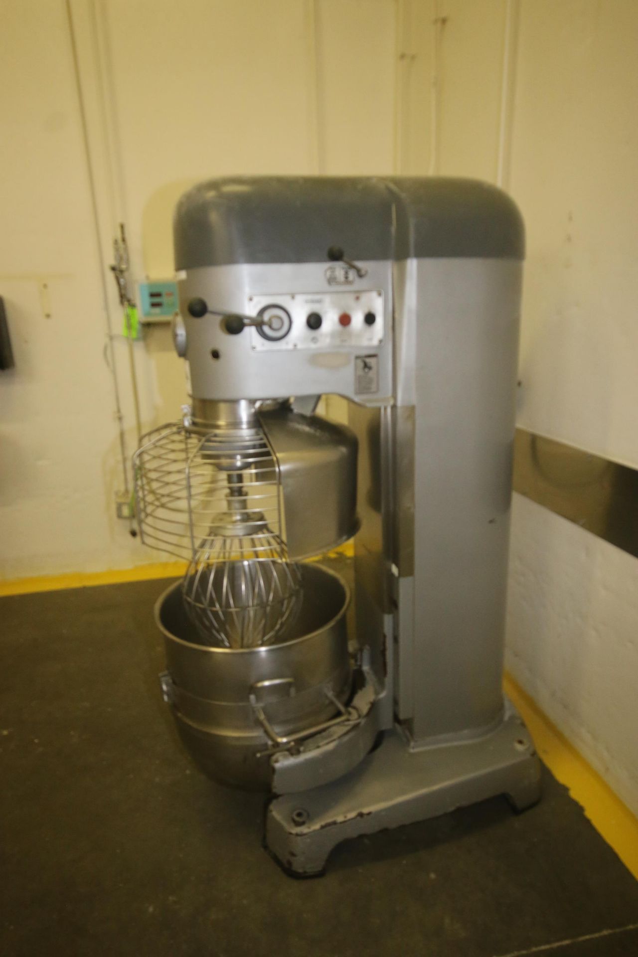Hobart Mixer, M/N V1401, S/N 31-1310-109, with 5 hp Motor, 1750 RPM, 200 Volts, 3 Phase, with S/S - Image 4 of 7