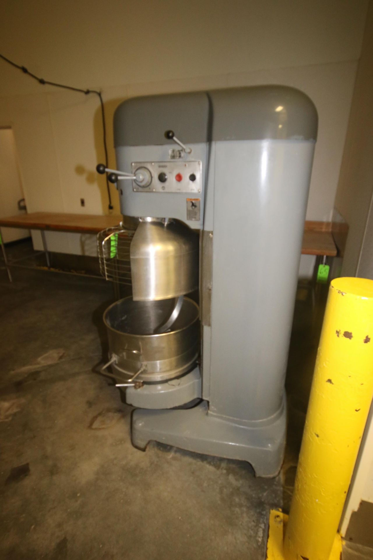 Hobart Mixer, M/N V1401, S/N 31-1355-104, with 5 hp Motor, 1750 RPM, 200 Volts, 3 Phase, with S/S - Image 5 of 6