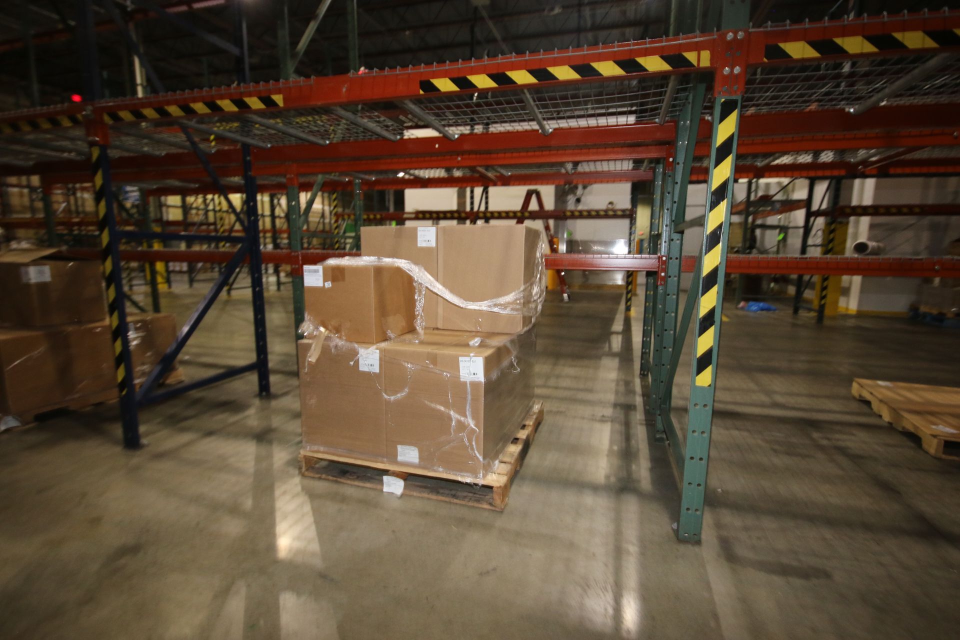 Remaining Contents in Warehouse Area, Includes Assorted Corrugated As Photographed (LOCATED AT - Image 3 of 13