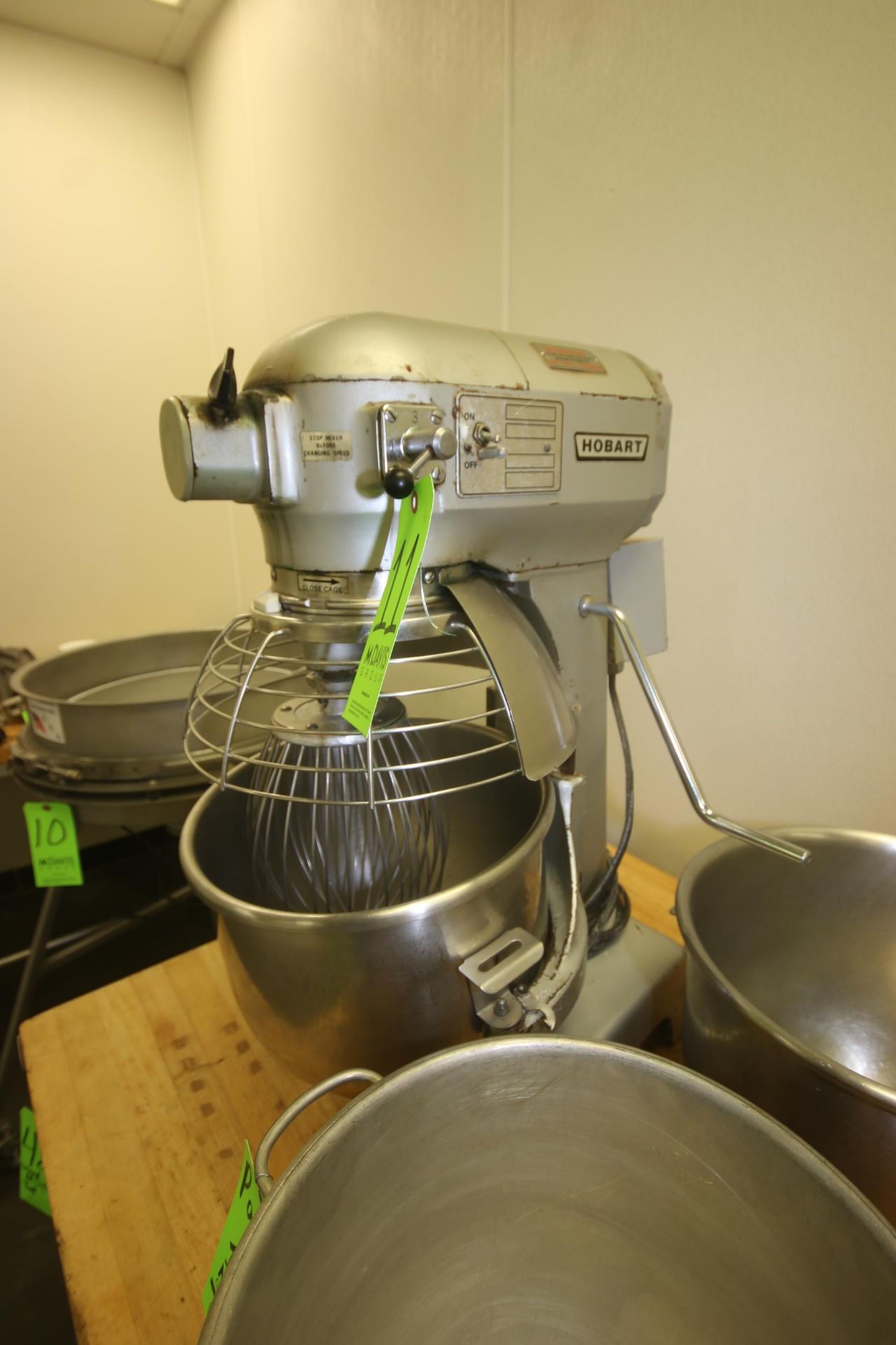 Hobart Counter Top Mixer, M/N A 200, S/N 11-376-471, 115 Volts, 1 Phase, with 1725 RPM Motor, - Image 5 of 7