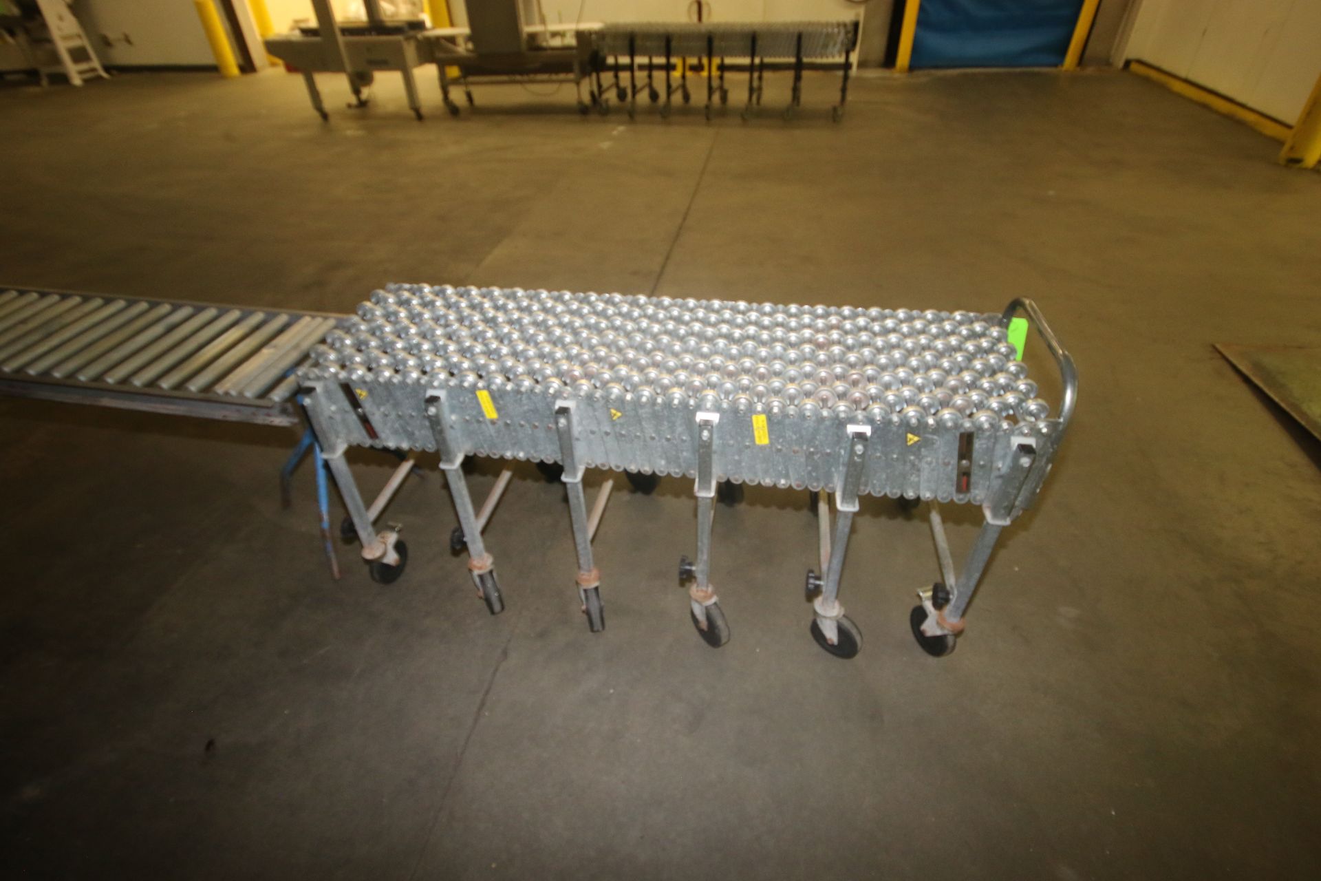 NestaFlex Adjustable Skate Conveyor, M/N 226, Aprox. 17" W, Mounted on Portable Adjustable Frame ( - Image 2 of 2