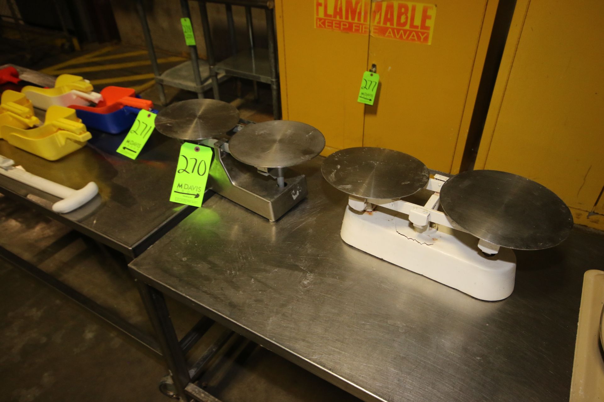 (2) Detecto Platform Scales, M/N T100 & (2) S/S Balance Scales (LOCATED AT BAKE SHOP--409 AIRPORT - Image 3 of 3