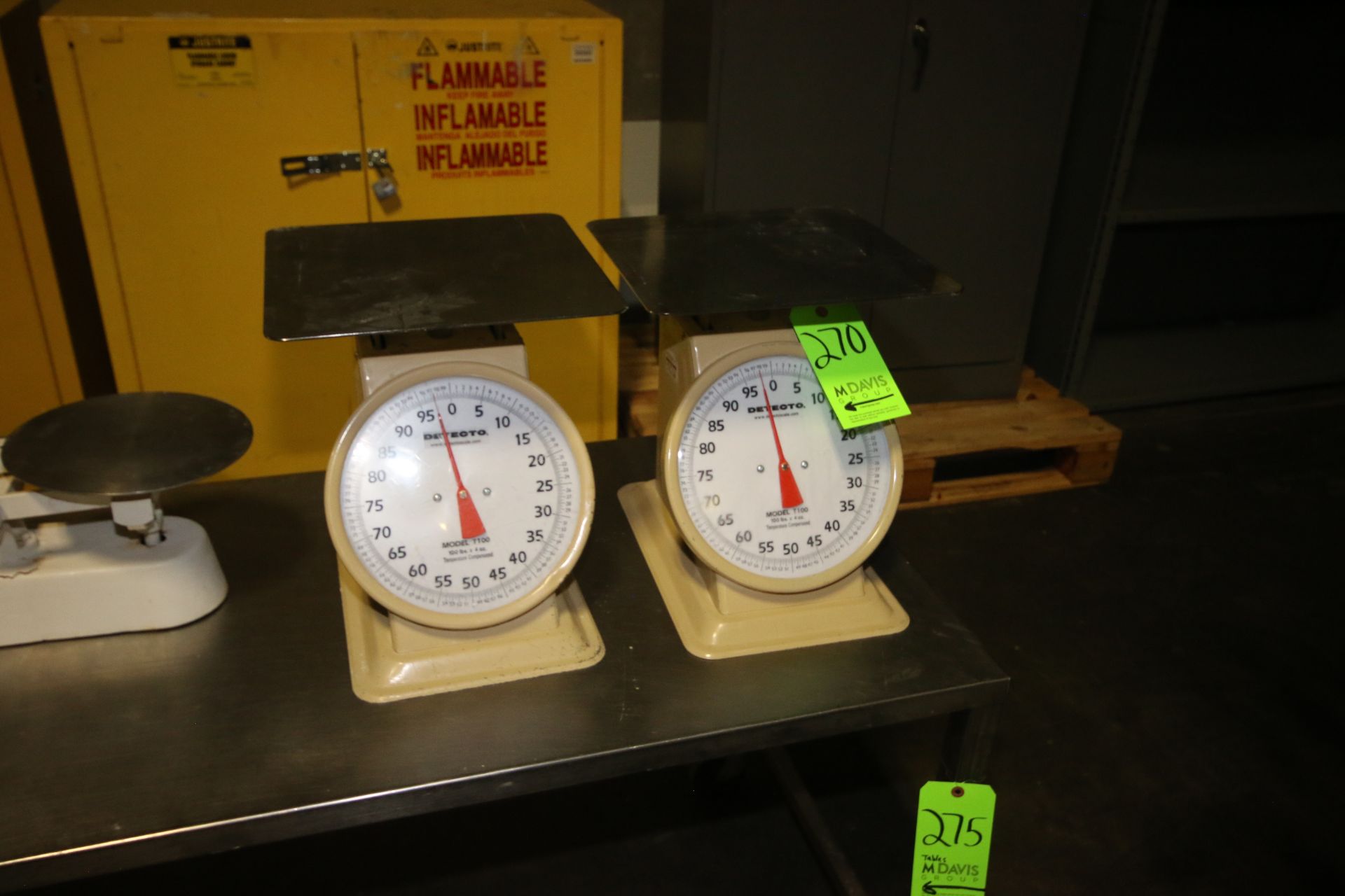 (2) Detecto Platform Scales, M/N T100 & (2) S/S Balance Scales (LOCATED AT BAKE SHOP--409 AIRPORT - Image 2 of 3