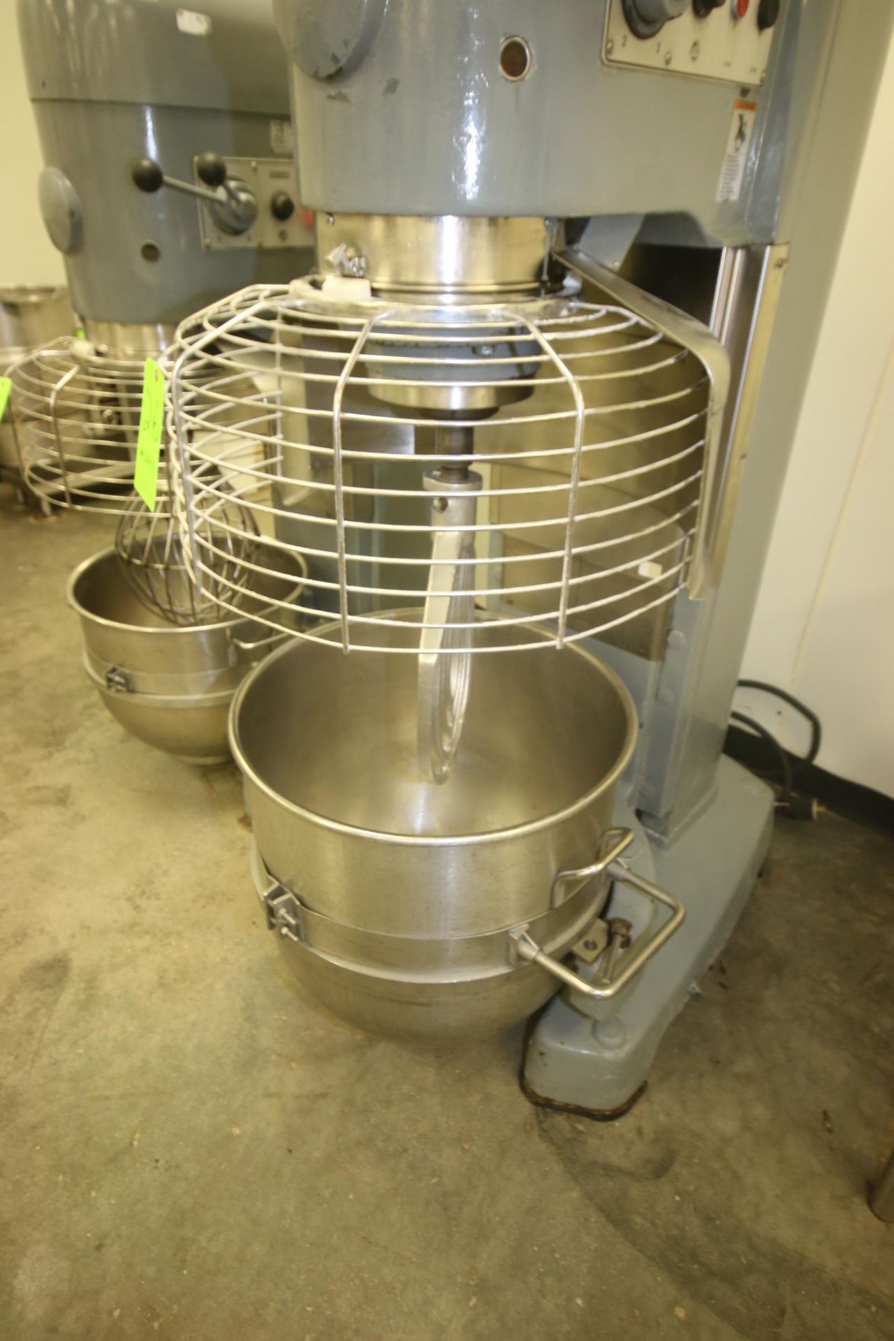 Hobart Mixer, M/N V1401, S/N 31-1303-665, with 5 hp Motor, 1750 RPM, 200 Volts, 3 Phase, with S/S - Image 3 of 7