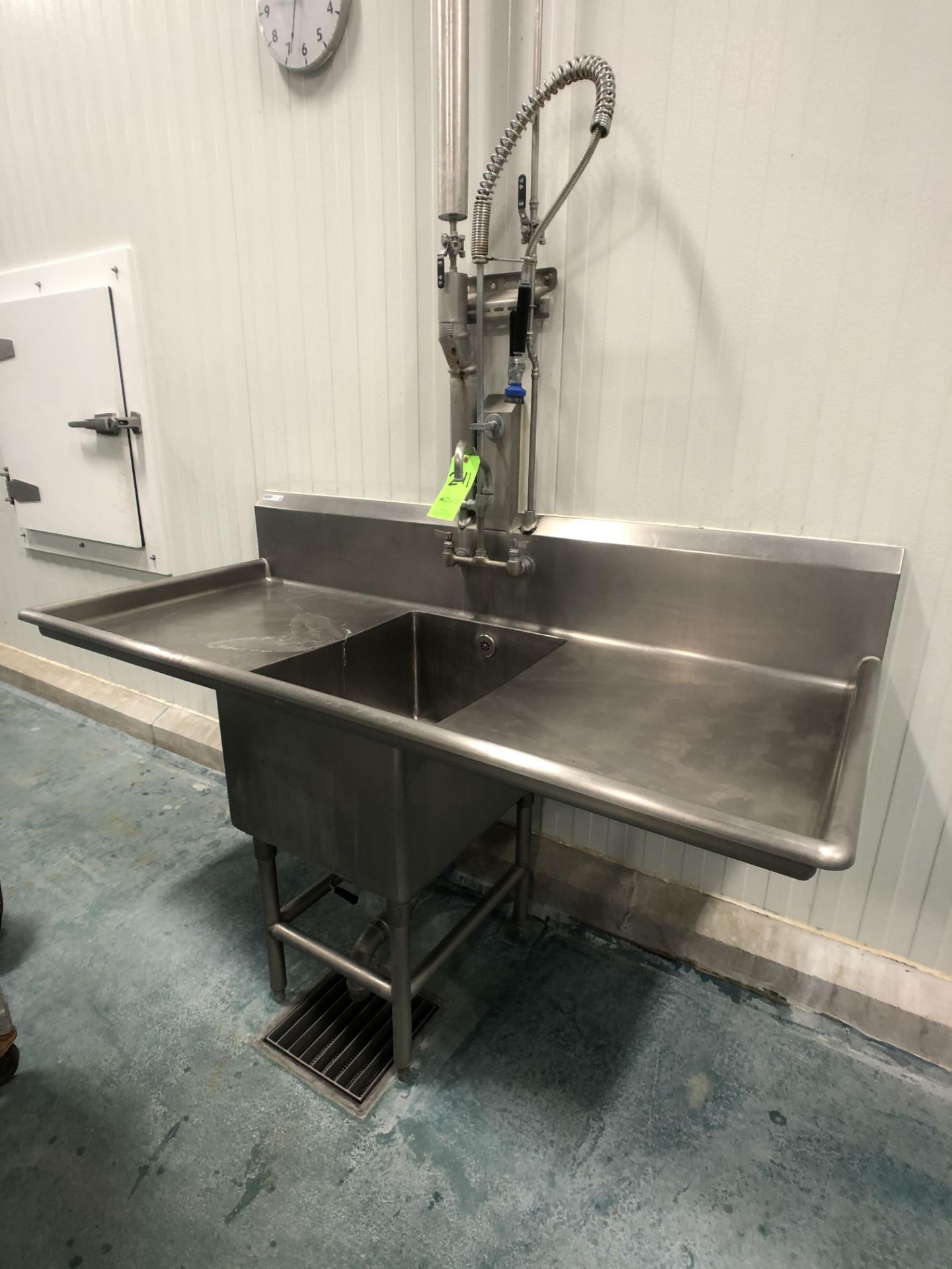 S/S COUNTER WITH SINK APPX L72'' x W30.5''