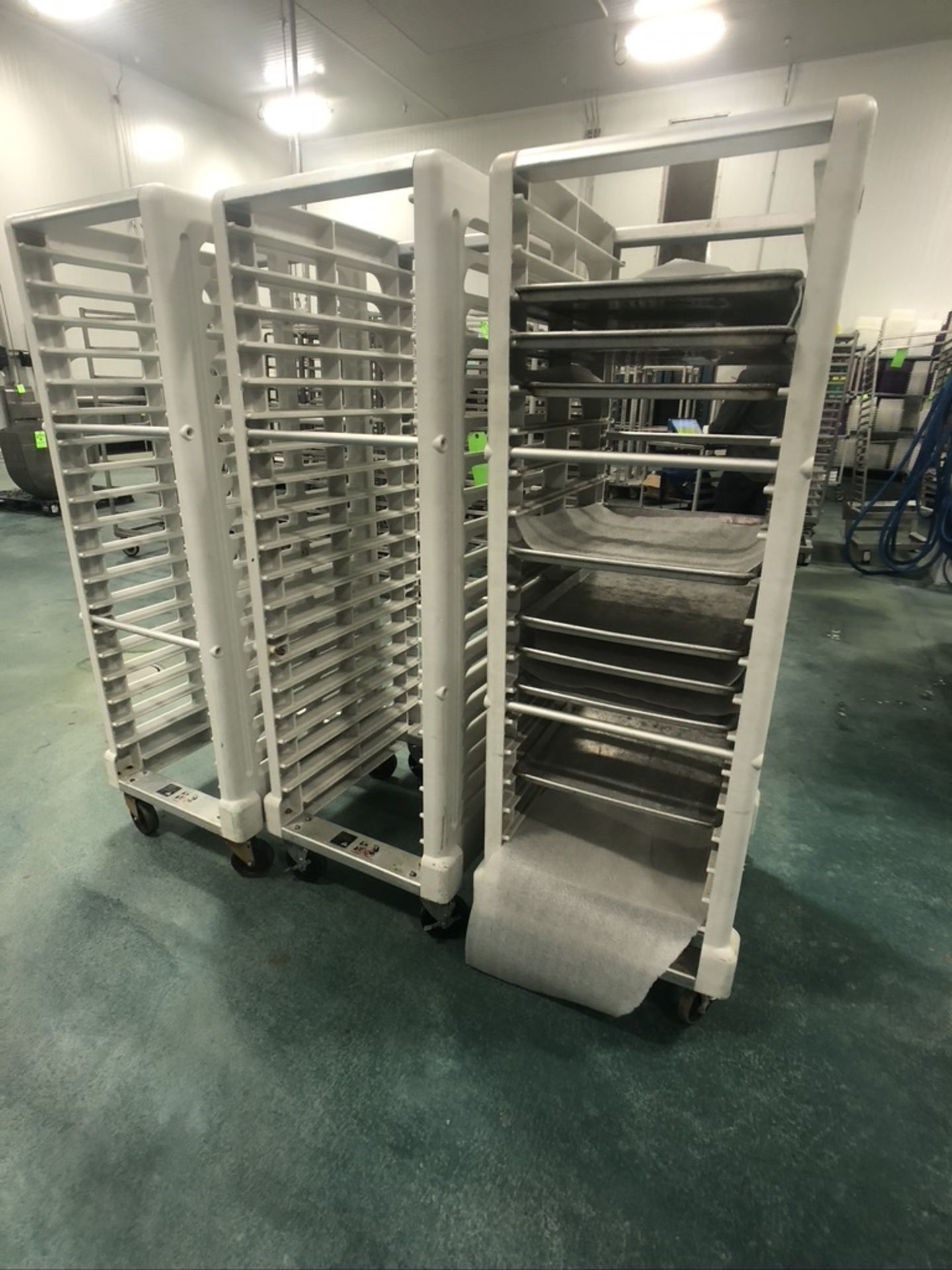 (3) PLASTIC END LOAD 20-PAN RACKS - Image 2 of 8