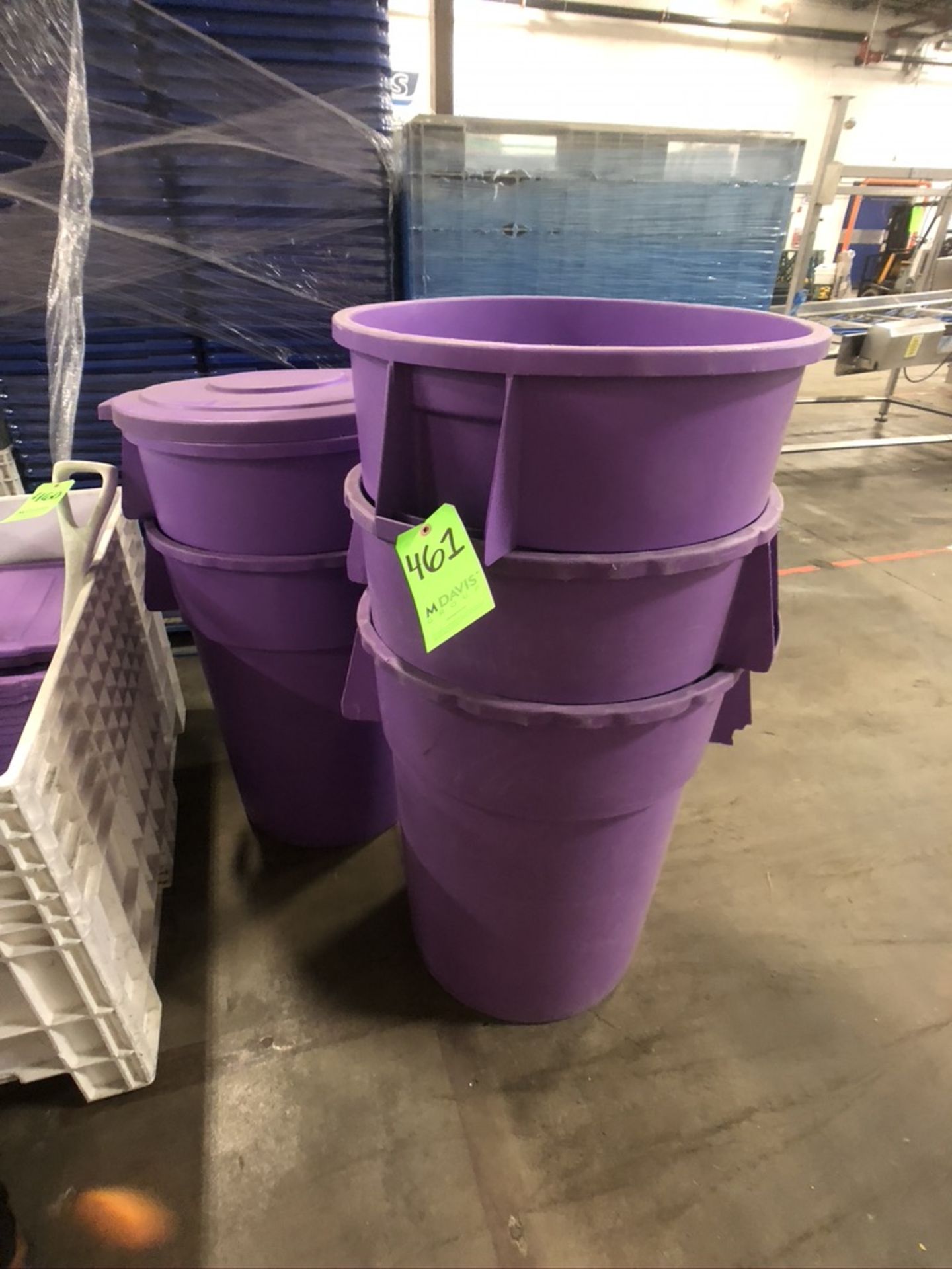 (5) CARLISLE PURPLE 44 GALLON REFUSE CONTAINER (3 BELIEVED TO BE NEW, INDLUDES 1 LID)