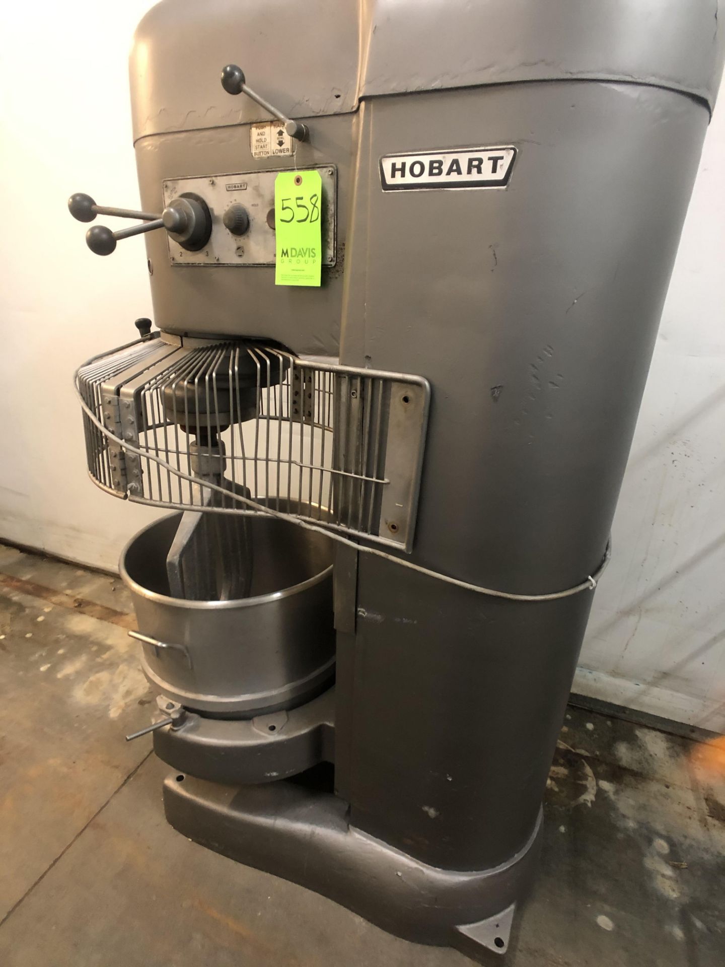 HOBART MIXER MODEL V1401 W/ BOWL 140 Qt. AND BEATER ATTACHMENT - Image 6 of 8