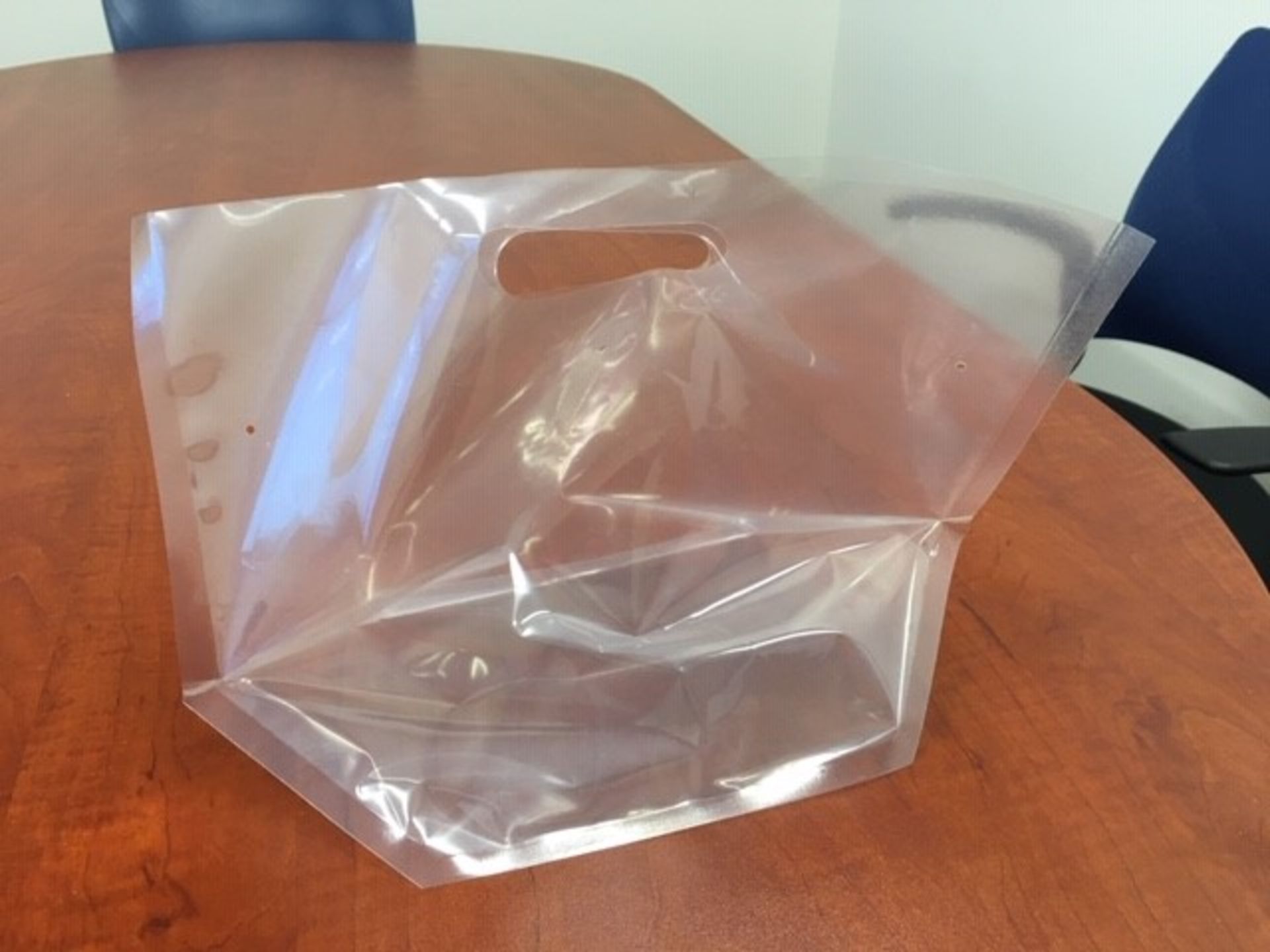 NEW IN BOX, PACIFIC FLEXIBLE SOLUTIONS, CLEAR STAND-UP POUCHES, APPX 100 BOXES EACH W/ APPX 1,000 - Image 4 of 10