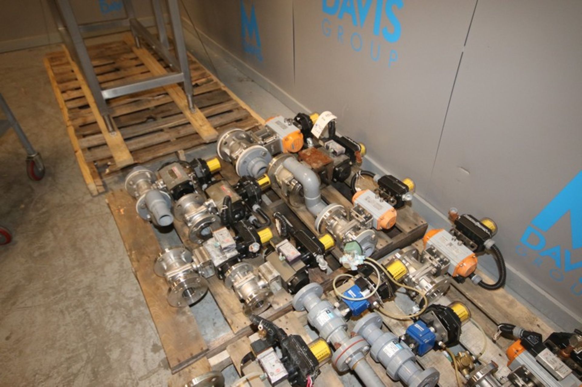 Assorted S/S Air Actuated Ball Valves, Sizes Ranging From 1-1/2" - 3" Dia., Some Clamp Type & Some - Image 8 of 8