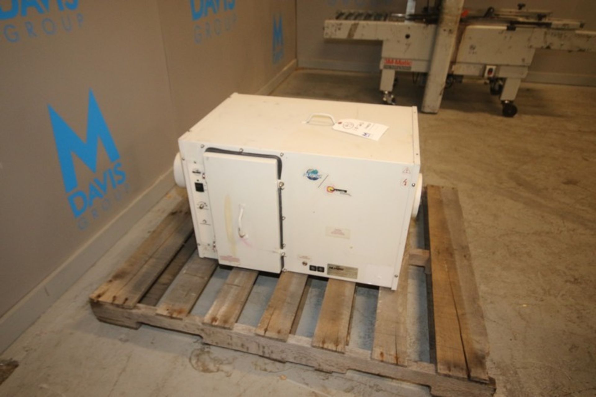 Nuaire Biosafety Cabinet, M/N NU-819-002, S/N 87879121103, 115 Volts, 1 Phase (INV#74802)