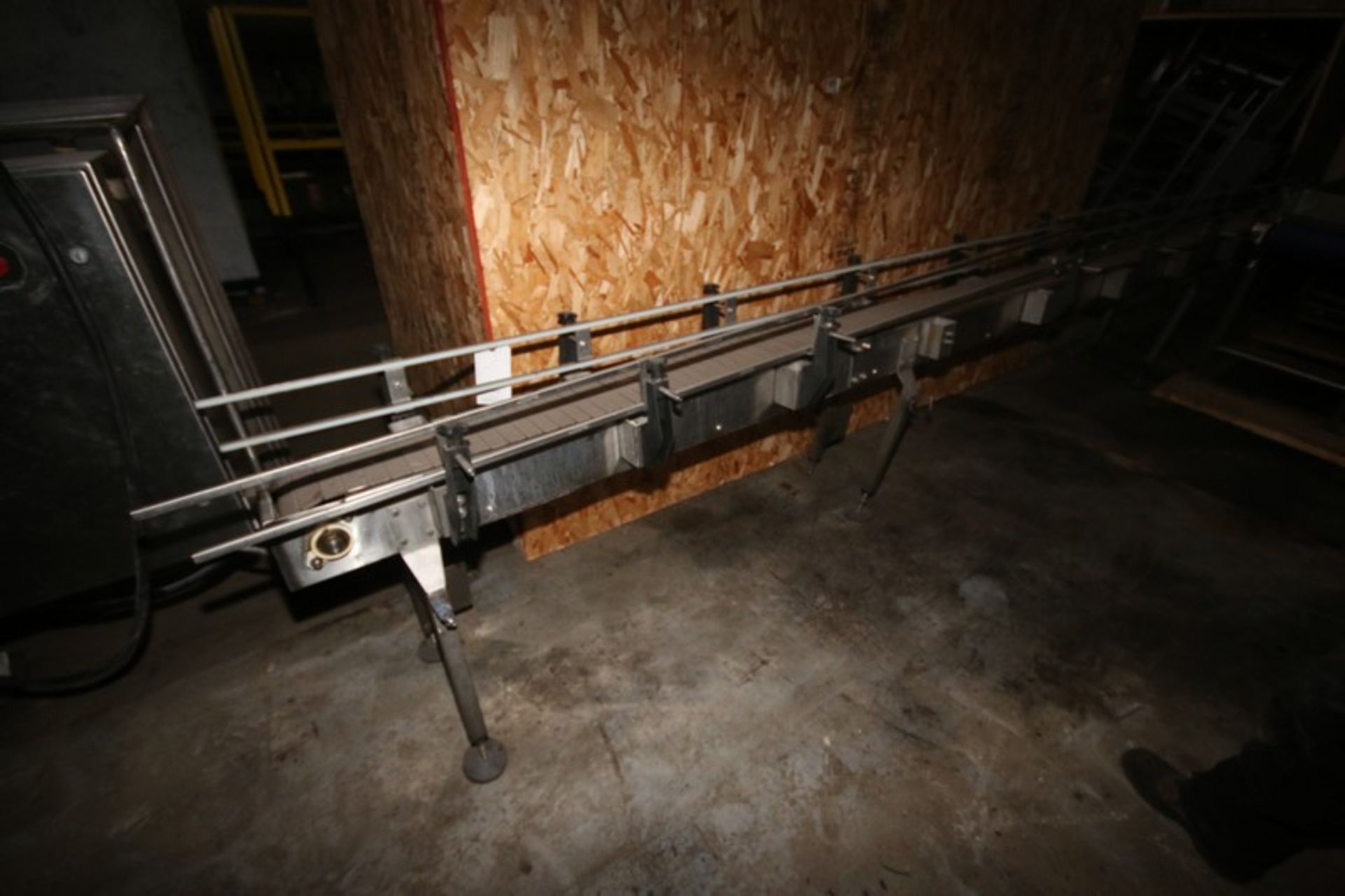 Straight Section of Conveyor, Overall Dims.: Aprox. 22' L x 7.5" W Conveyor Chain - Image 2 of 4