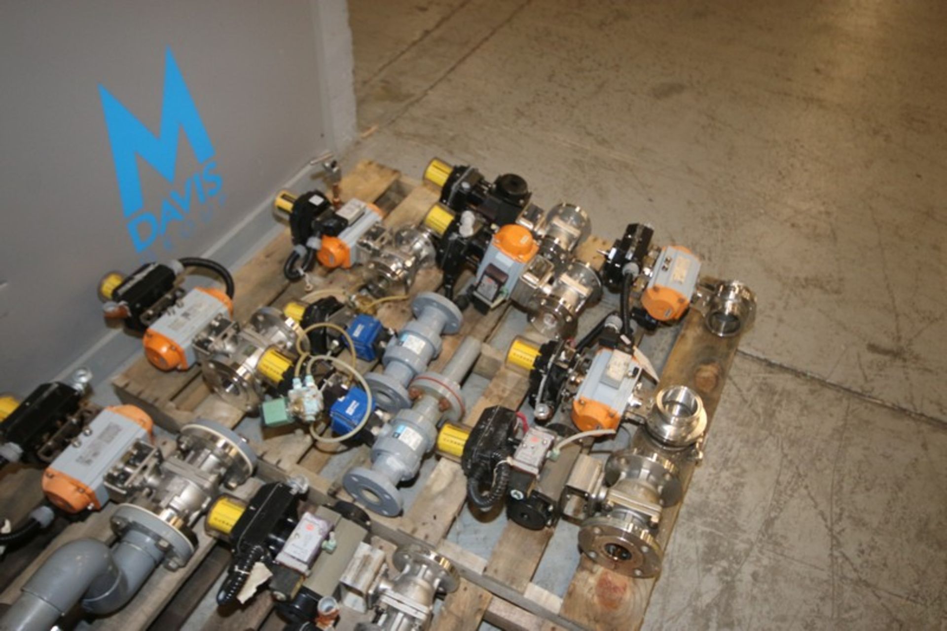 Assorted S/S Air Actuated Ball Valves, Sizes Ranging From 1-1/2" - 3" Dia., Some Clamp Type & Some - Image 4 of 8