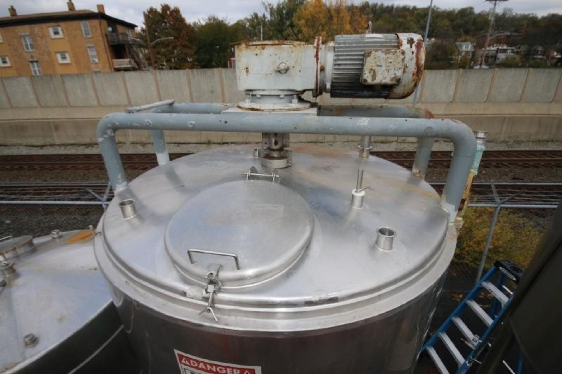 Aprox. 1,000 Gal. S/S Jacketed Tank, Dome Top - Image 3 of 9