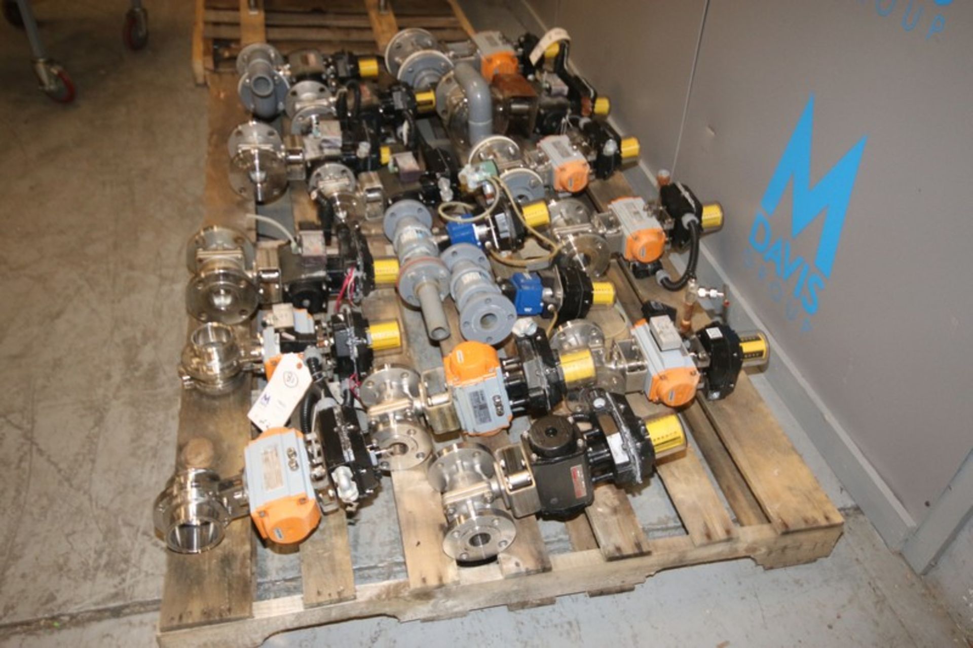 Assorted S/S Air Actuated Ball Valves, Sizes Ranging From 1-1/2" - 3" Dia., Some Clamp Type & Some - Image 7 of 8