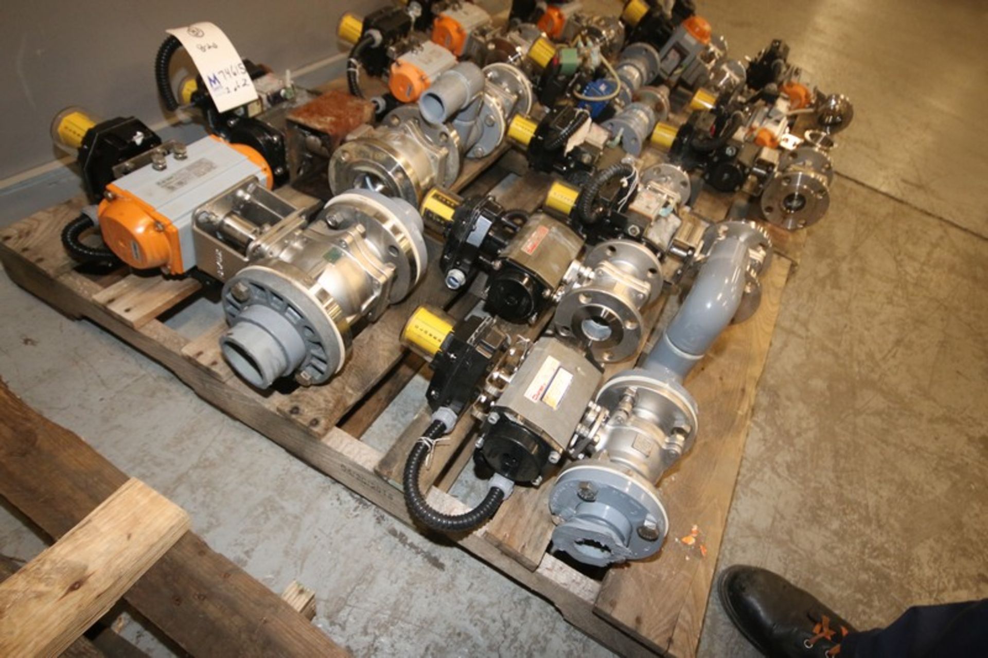 Assorted S/S Air Actuated Ball Valves, Sizes Ranging From 1-1/2" - 3" Dia., Some Clamp Type & Some - Image 6 of 8