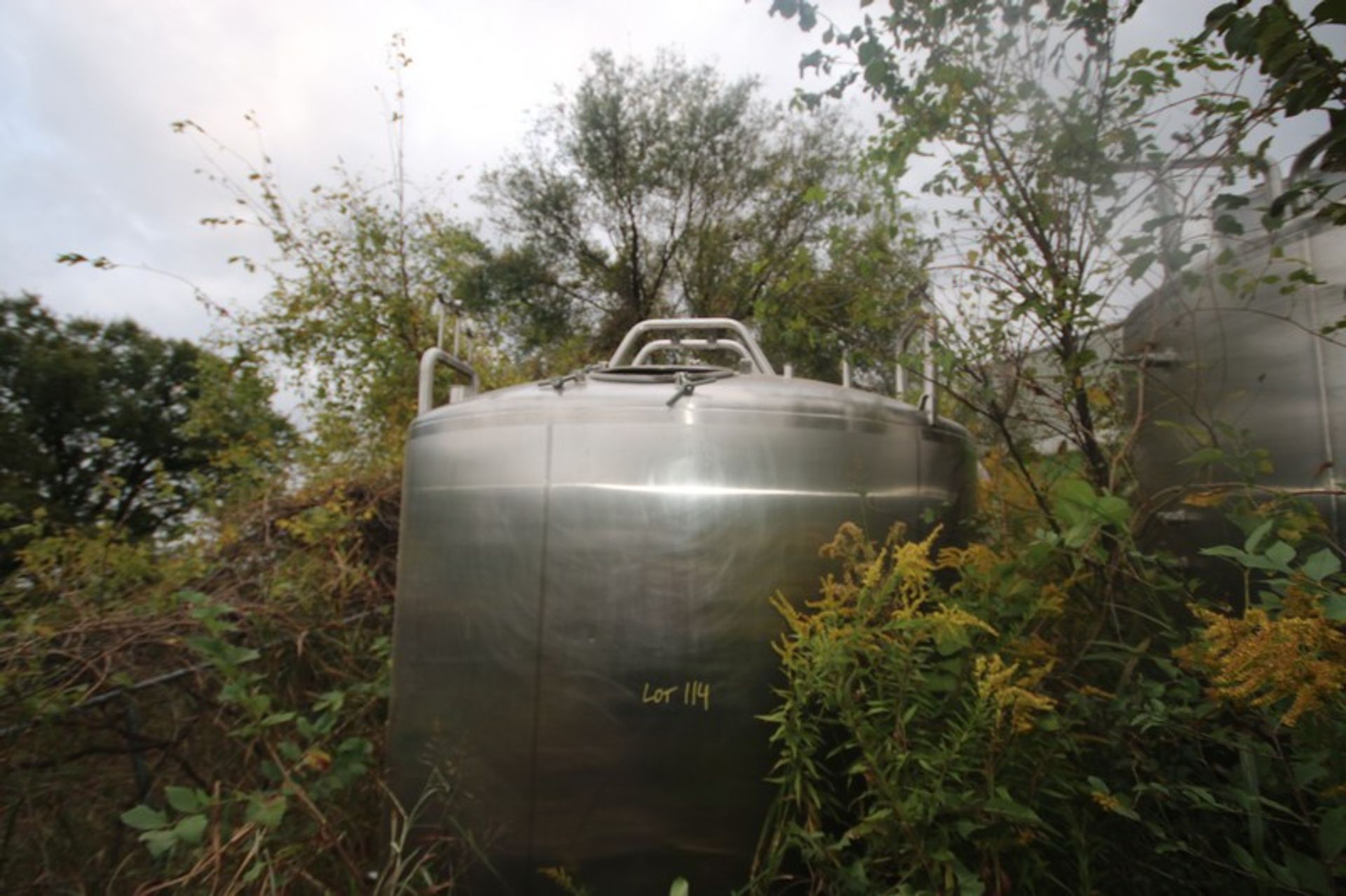 Aprox. 2,300 Gal. S/S Processor, Tank Dims.: Aprox. 8' Diameter x 76" Straight Side. Dish Top, - Image 3 of 4