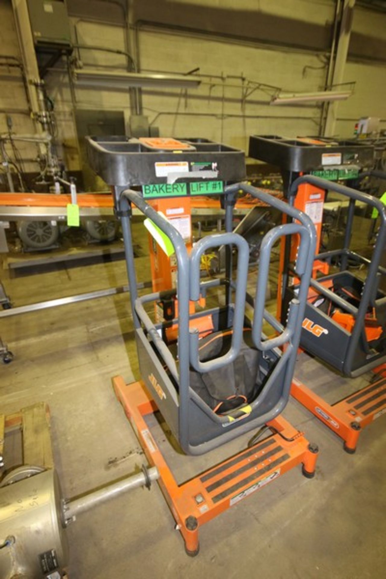 JLG LiftPod Single Man Lift, M/N FT70, S/N F01000682, Battery Operated with Battery Packs (LOCATED - Image 2 of 6