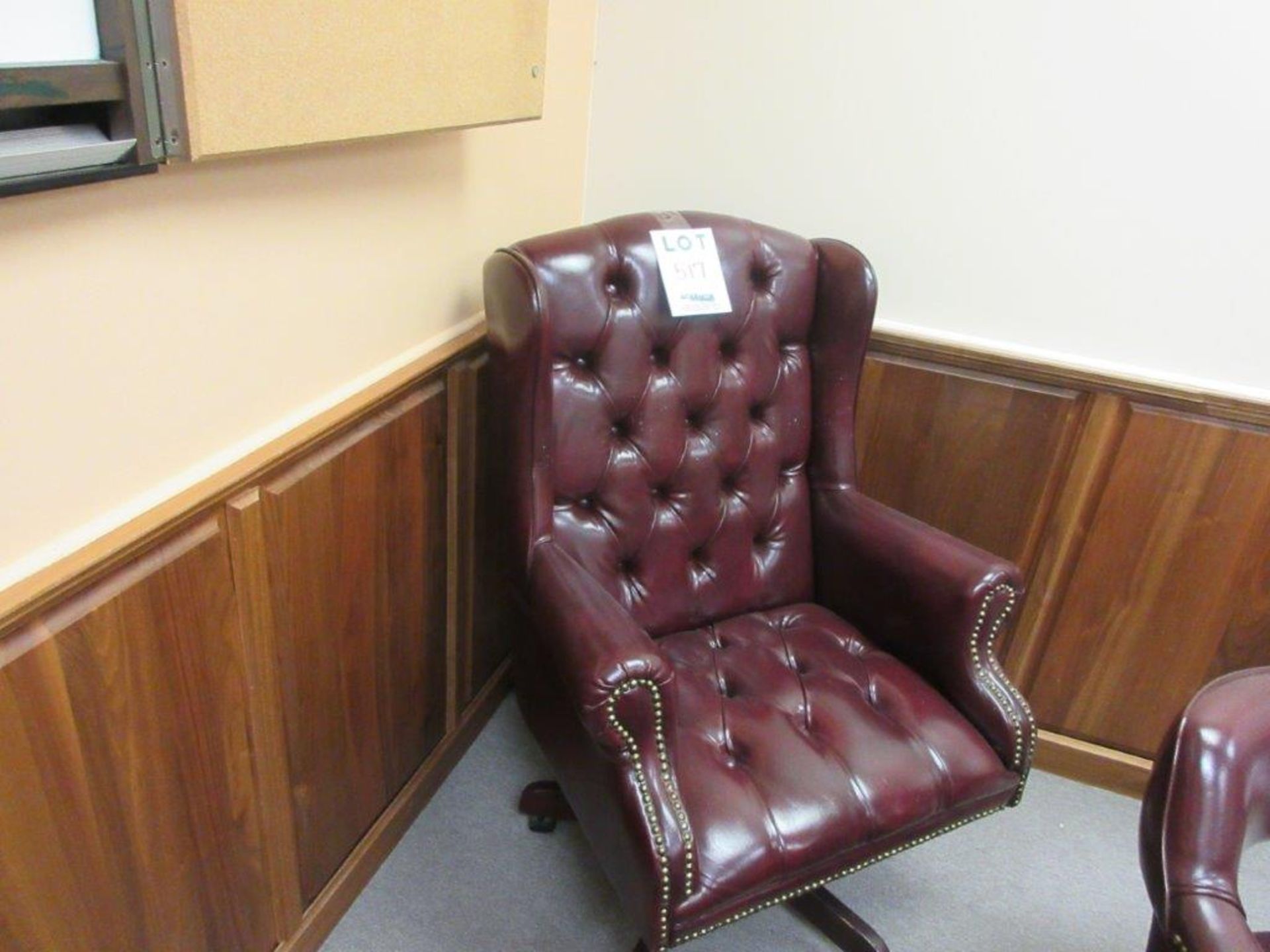 Executive leather chairs on wheels - Image 2 of 2