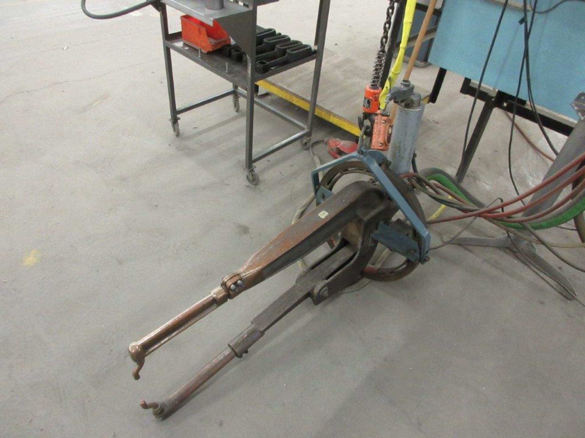 MCCARTHY soldering system 75 KVA, 550 V, w/t JET electric hoist 1/2 Ton - Image 3 of 6