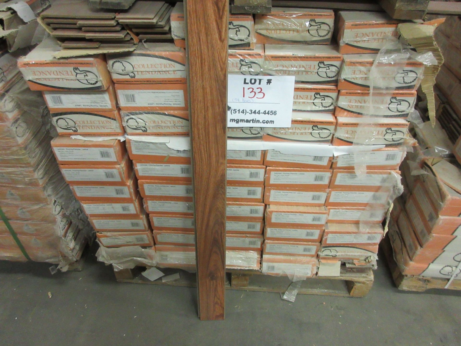 Laminate flooring (natural teak) 12 pieces/box, 14.066 sq. ft per box (54 boxes)