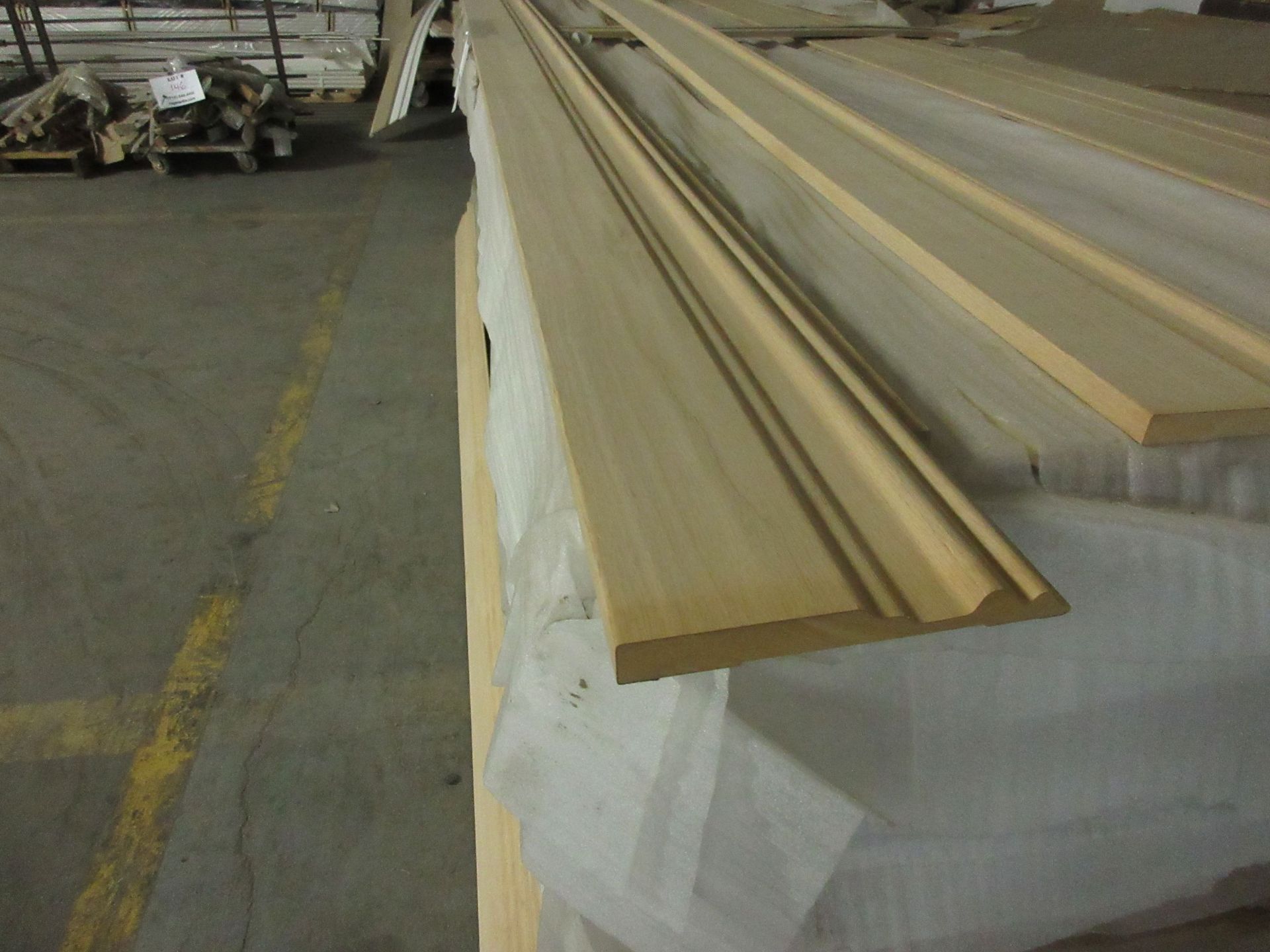 Baseboard pieces oak vennier 3/4" x 7 1/4" x 12Ft (qty 228) - Image 3 of 5