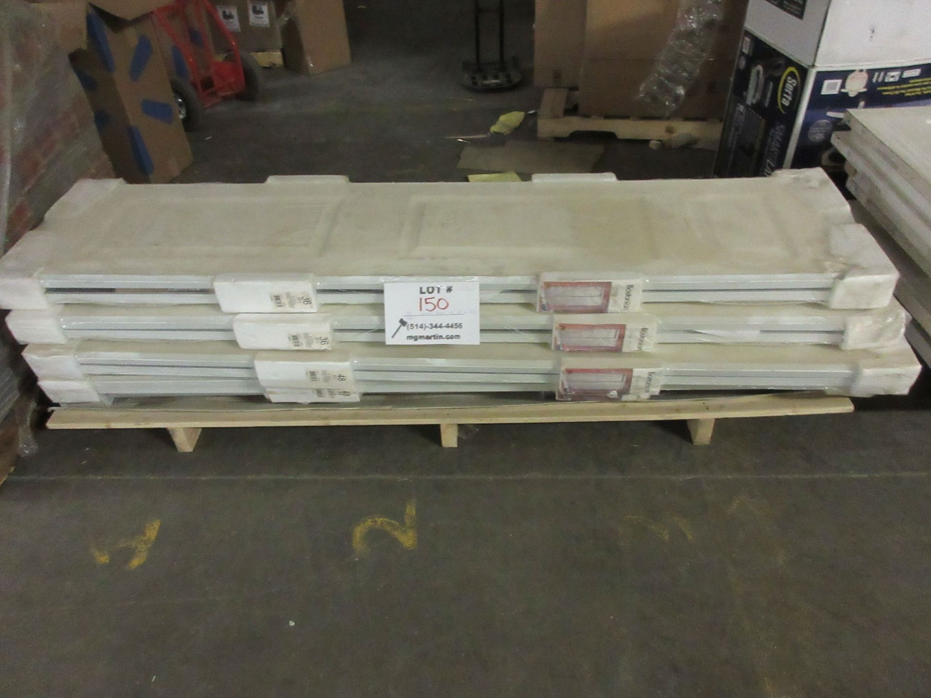 Assorted sliding doors 36",48" x 80 1/2" x 1" (qty 5)