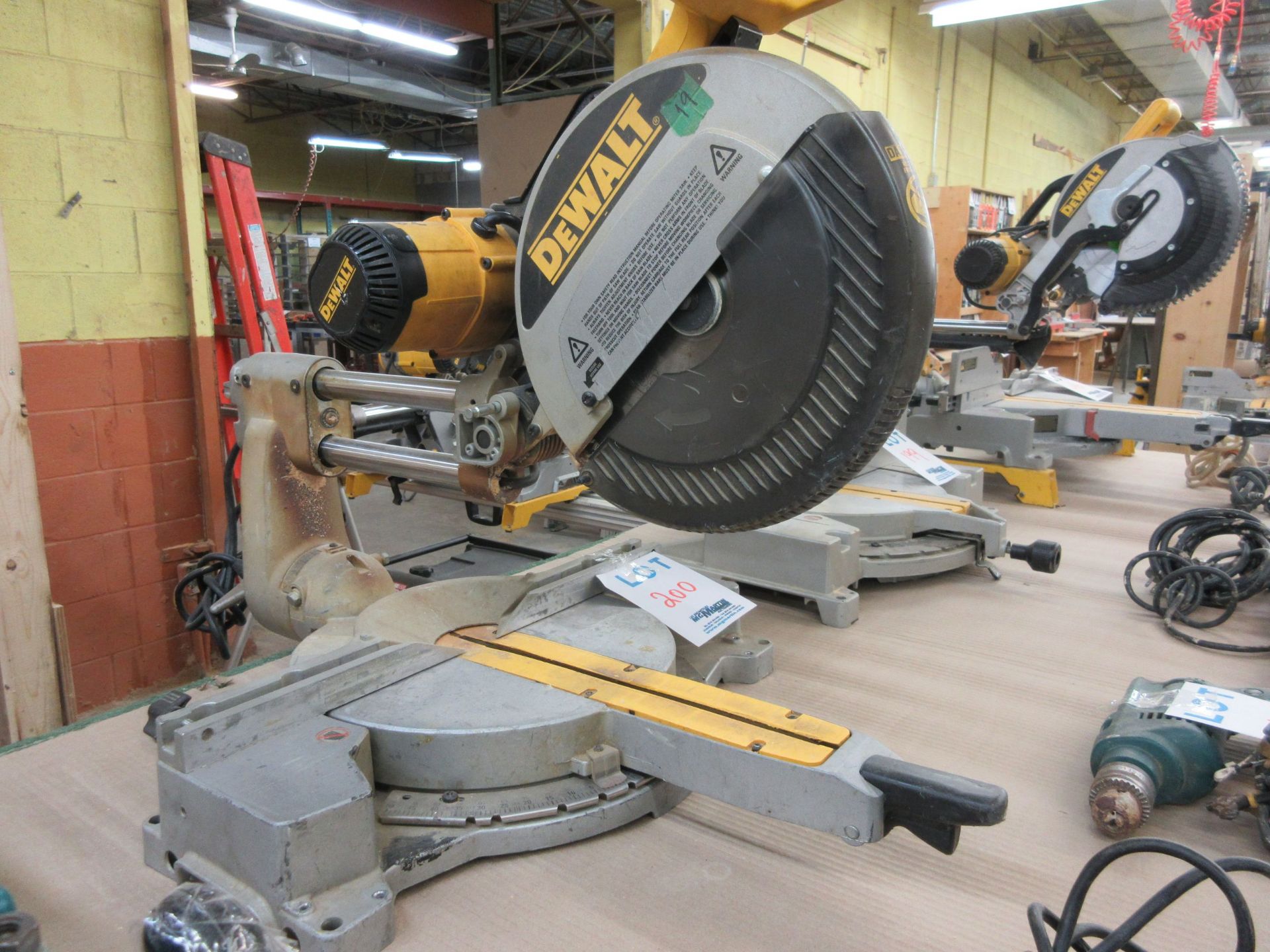 DEWALT miter saw Mod: DW 708