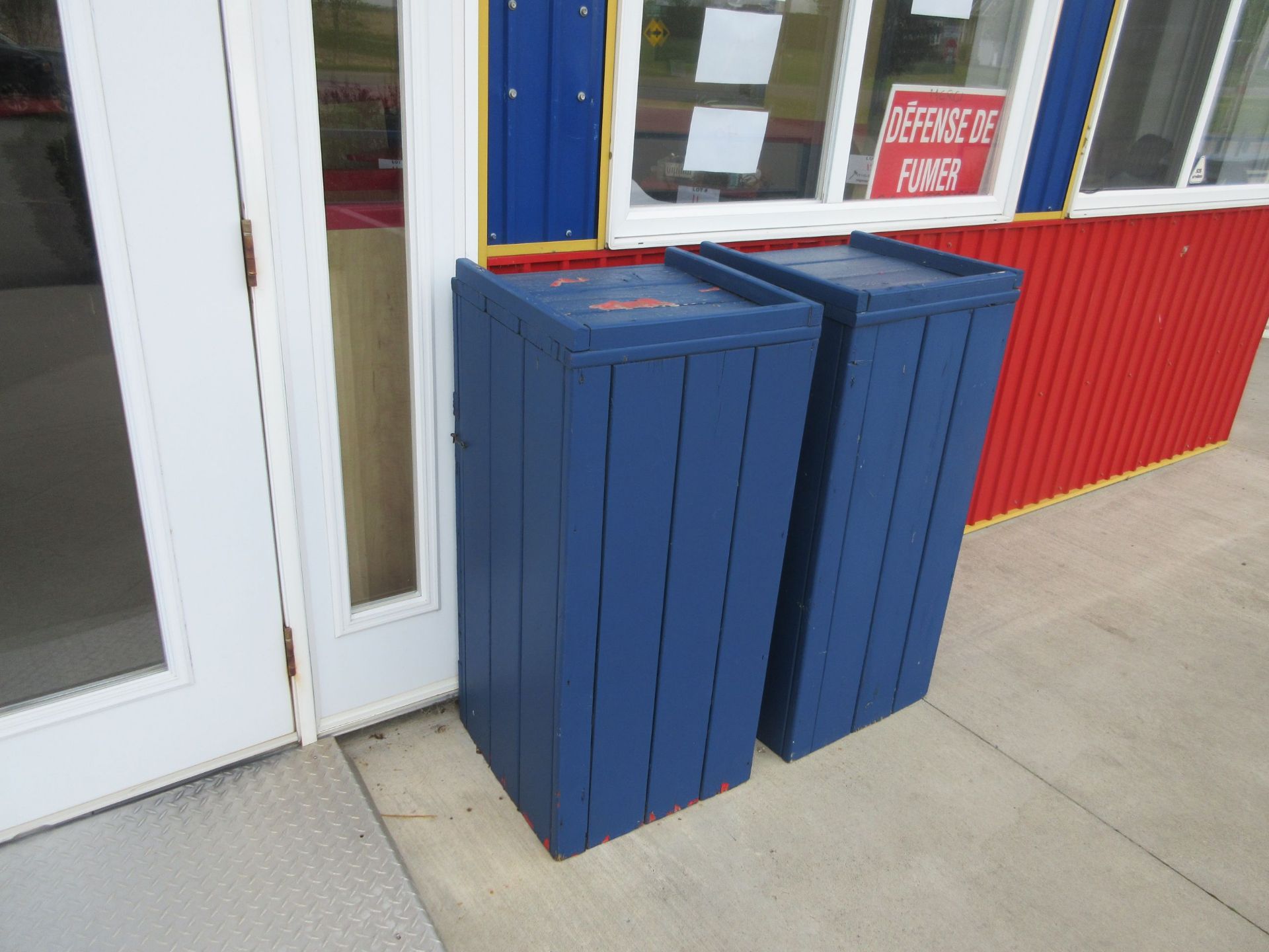 Exterior garbage containers (4)