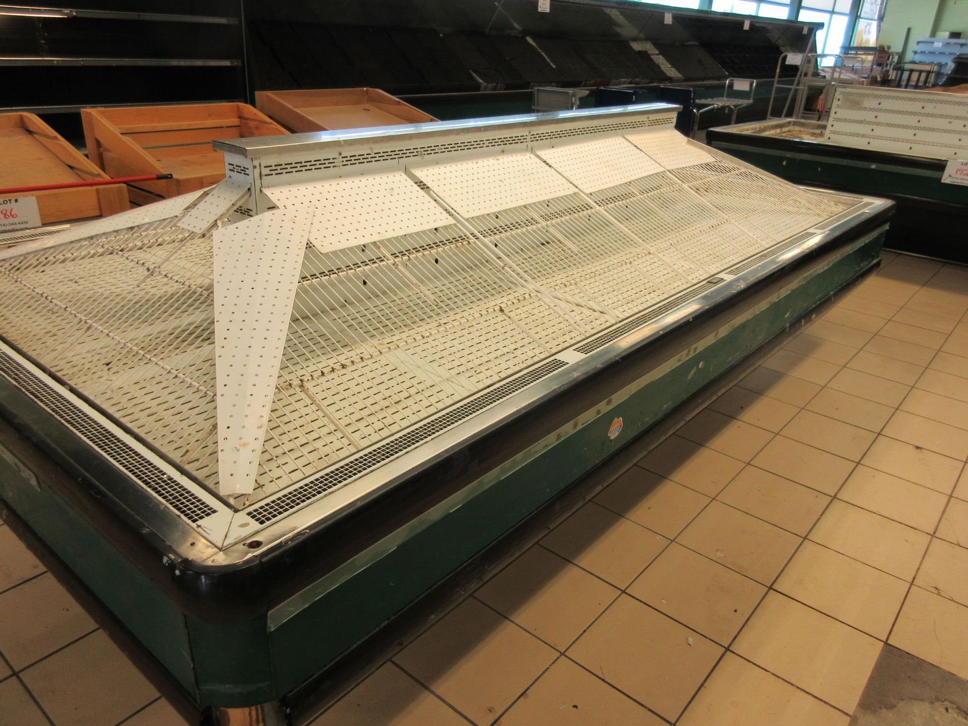 ARNEG open refrigerated unit (without compressor) model: LACOLLE FRUIT 12', aprox. 140 1/2"w x 72 - Image 2 of 2