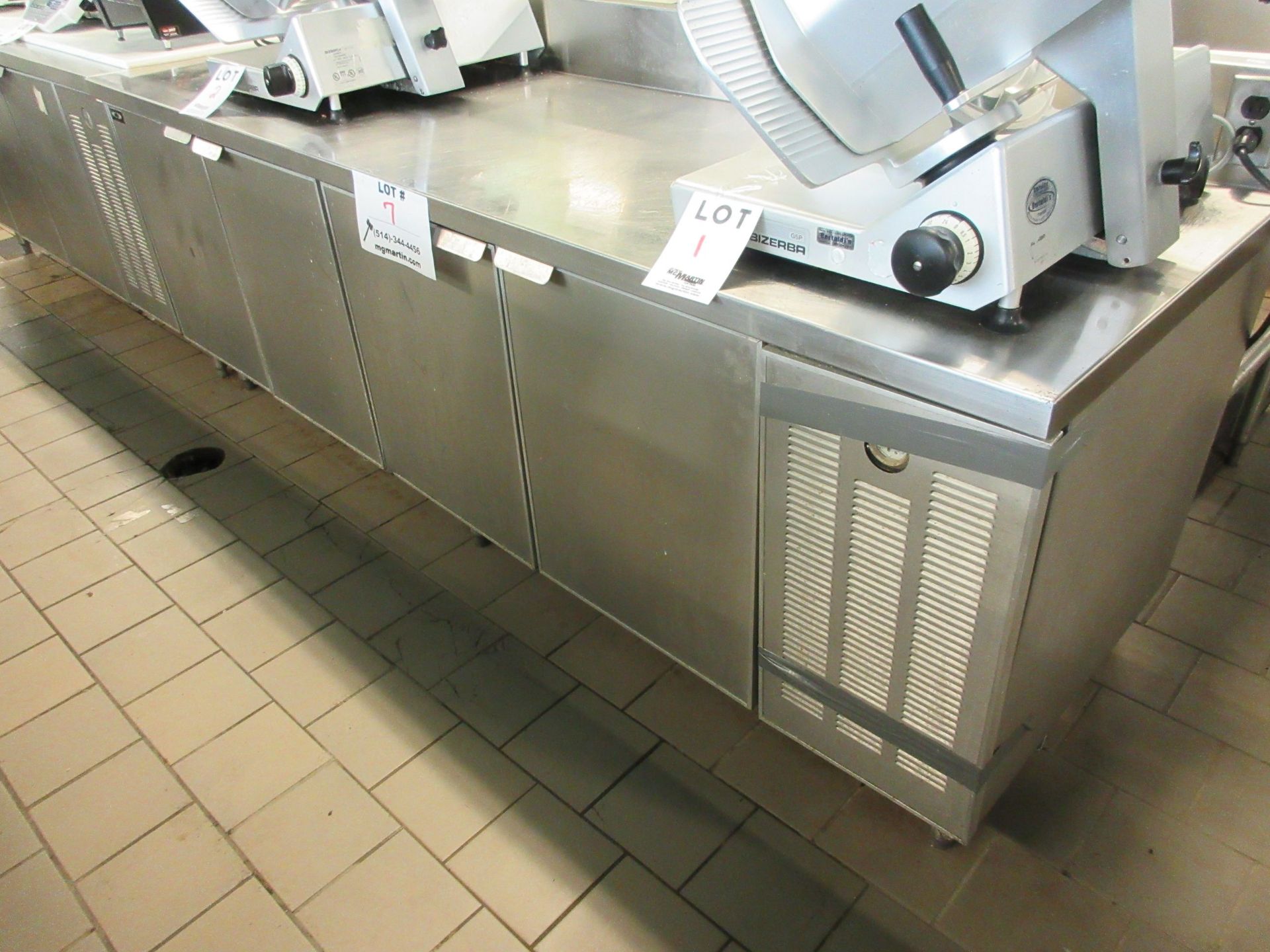 (4) door refrigerated unit w/t built in compressor aprox. 8ft w x 30"d x 35"h - Image 2 of 2