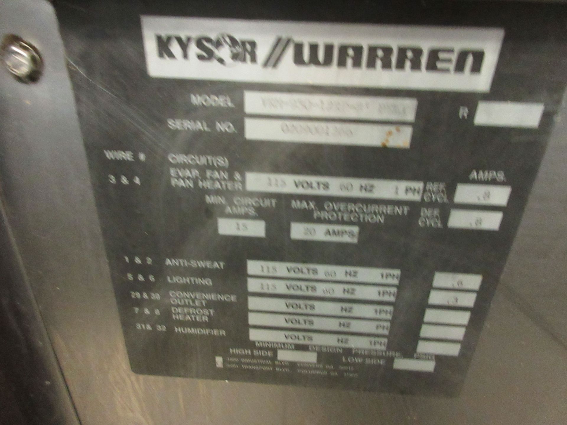 KYSOR WARREN refrigerated display counter w/t glass without compressor aprox. 8ft w x 4ft d x 45"h - Image 5 of 5