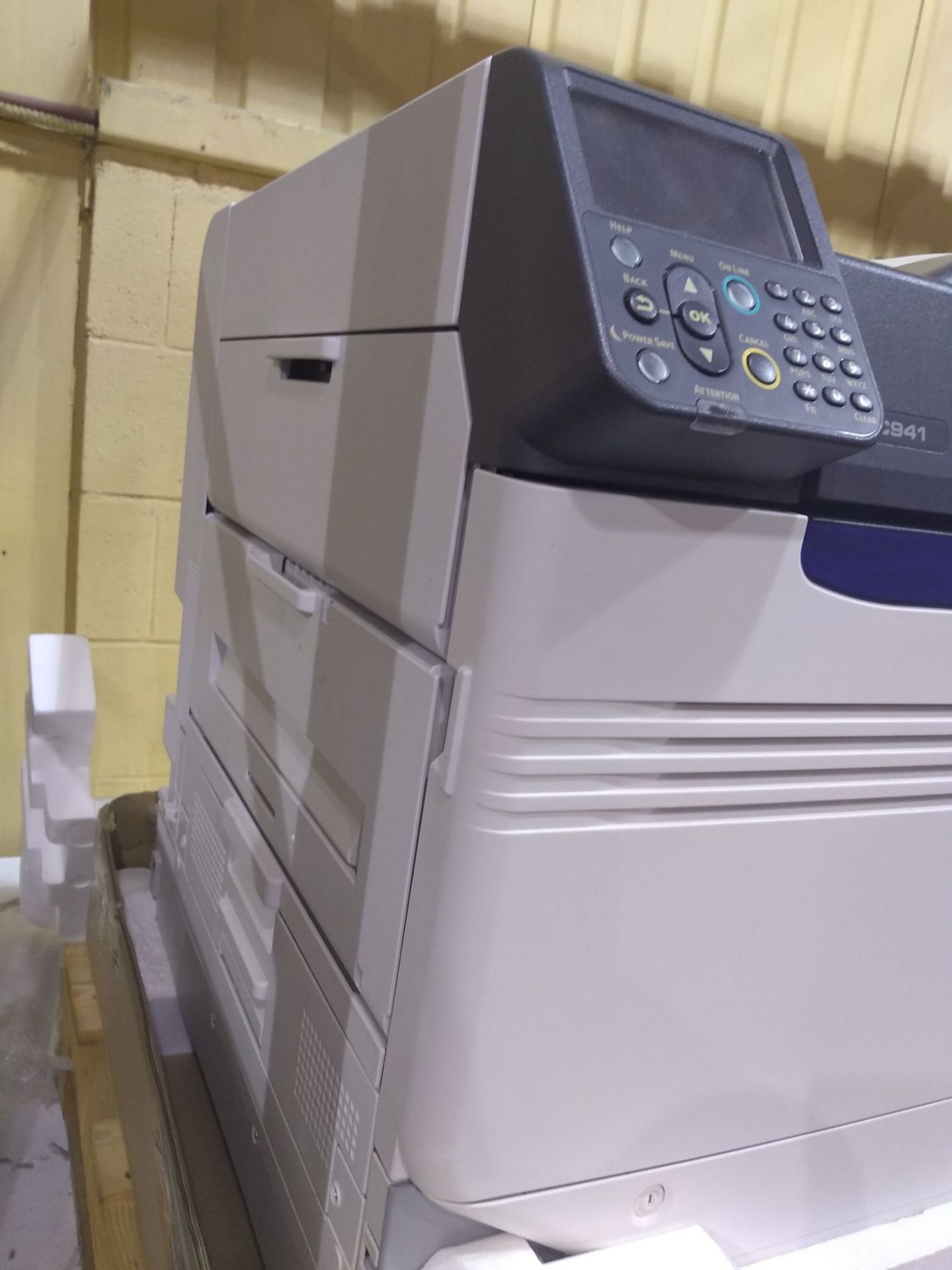 OKI digital color printer (mod: C941) (LIKE NEW) - Image 5 of 8