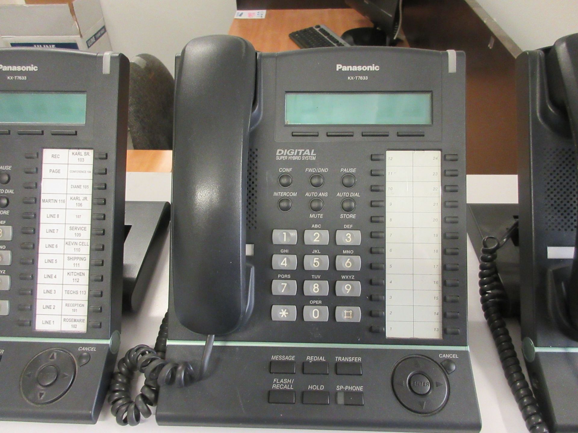 LOT Including PANASONIC phone system 12 phones (mod: TVM50) - Image 2 of 4