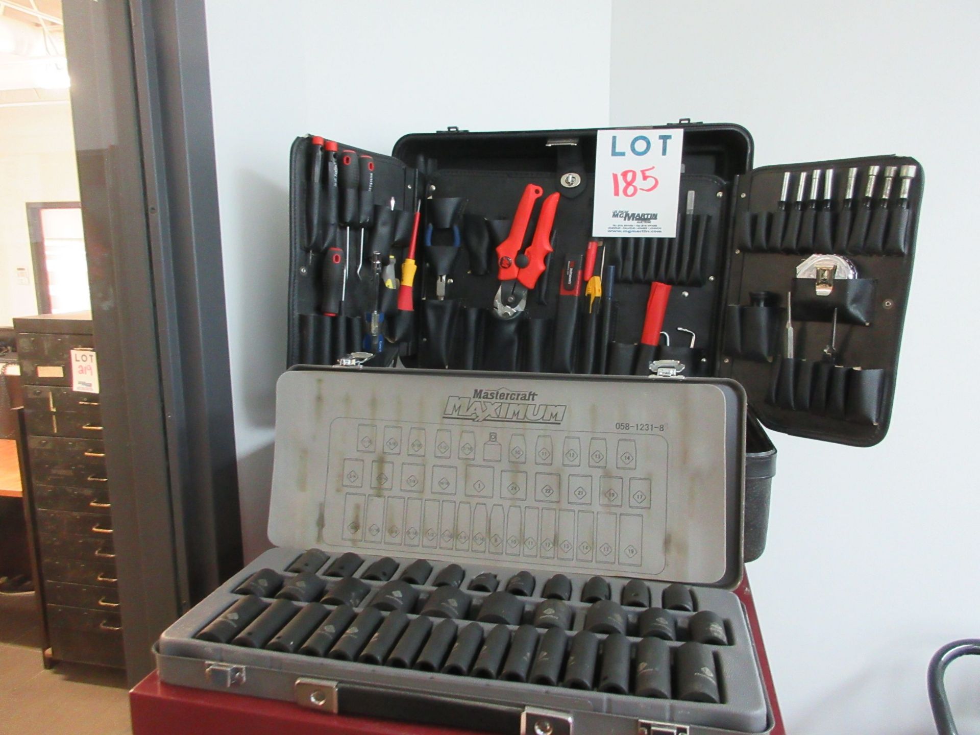 LOT Including assorted tools