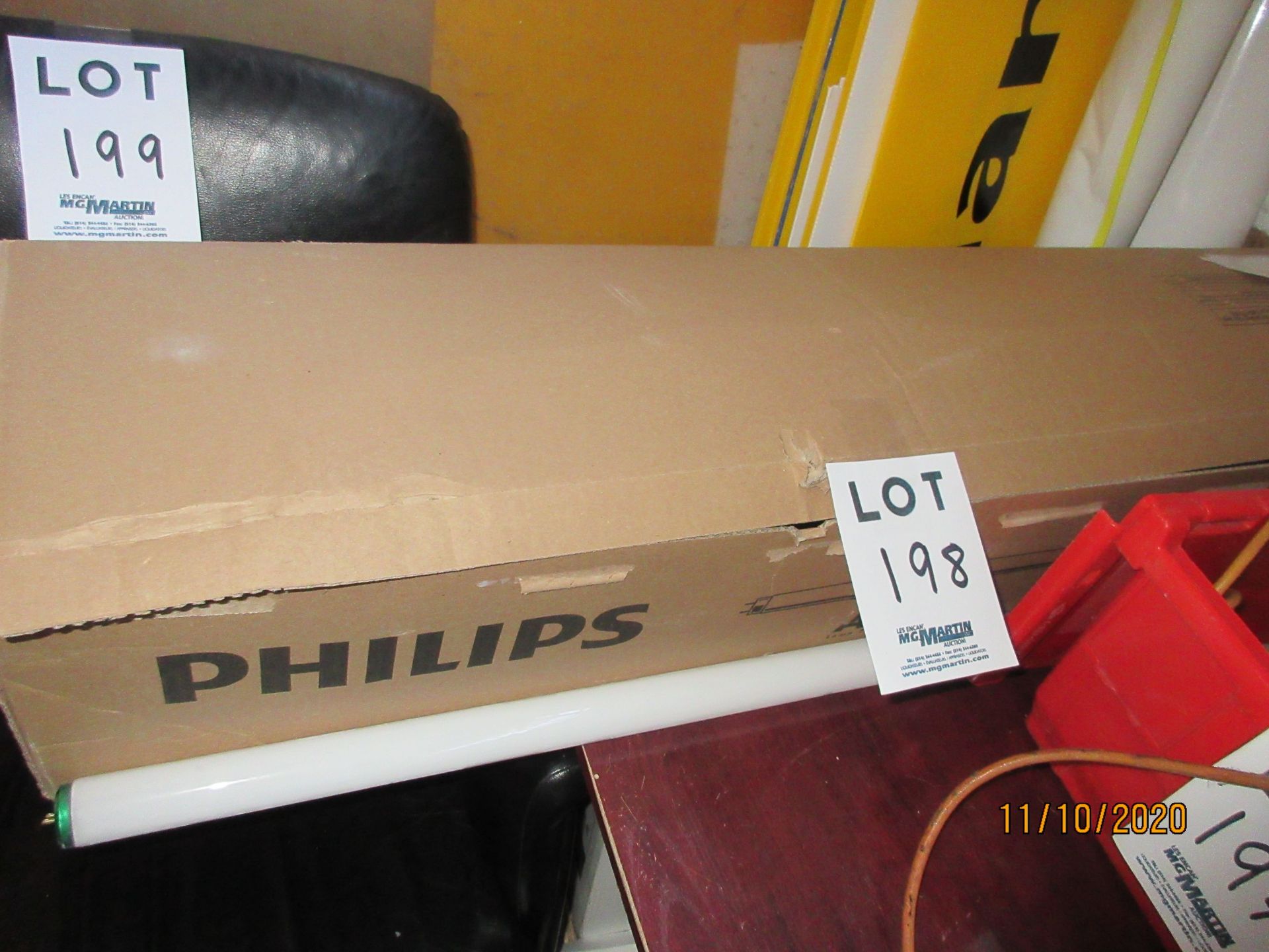 LOT Including PHILLIPS fluorescent lamps (AS IS)