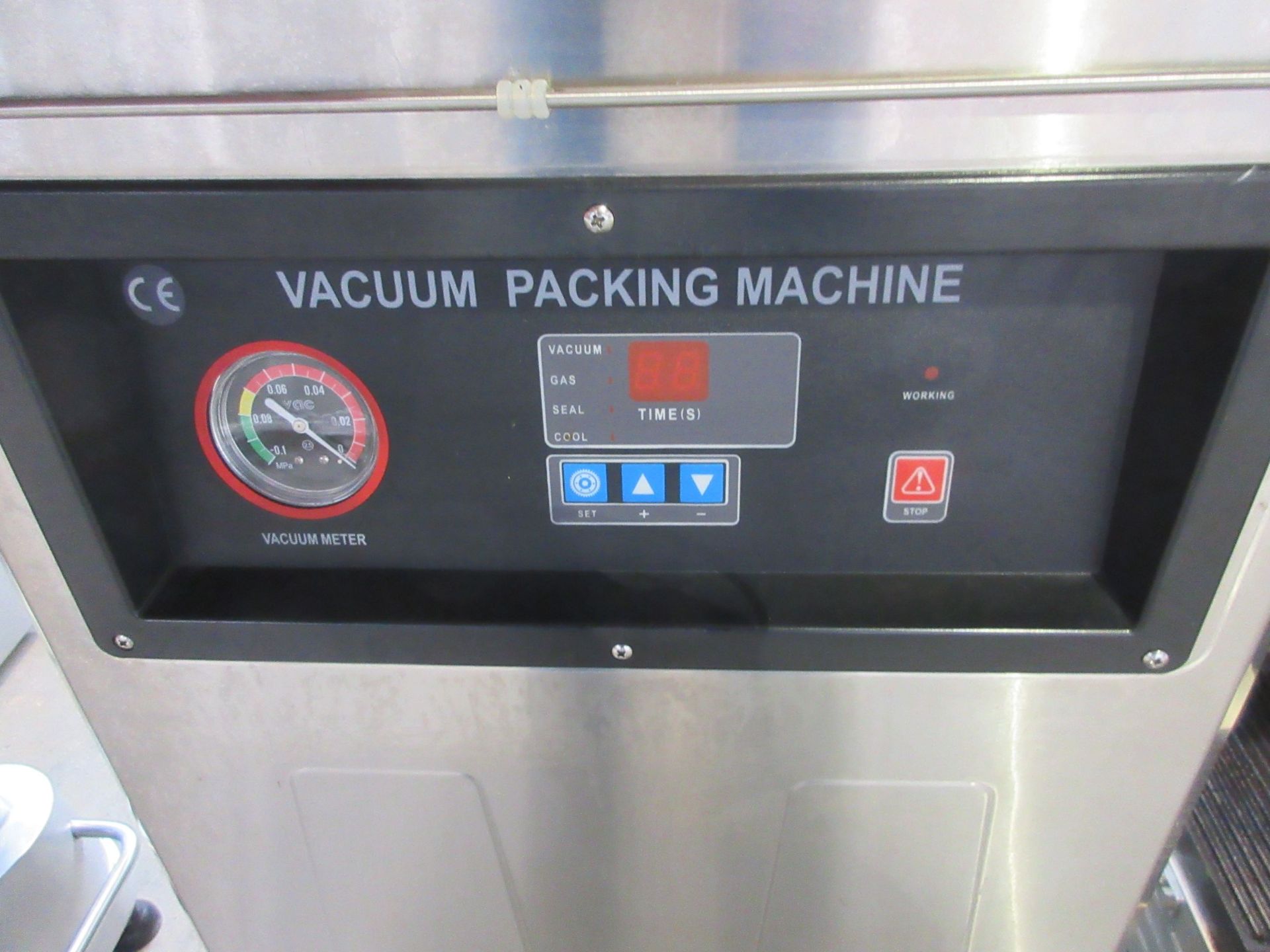Commercial Vacuum Machine (mod: DZ400) - Image 4 of 4
