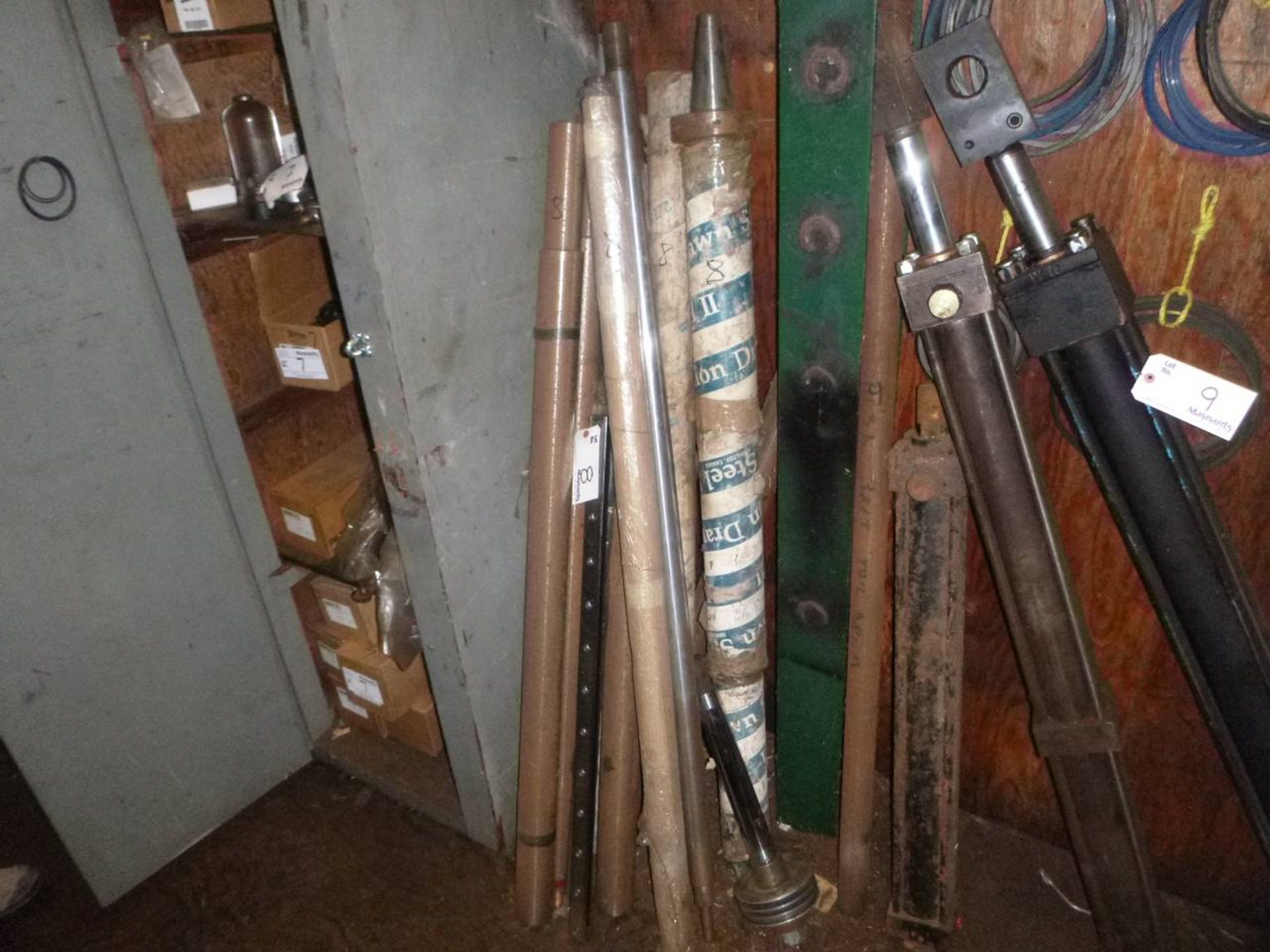 Lot of marked steel shafts