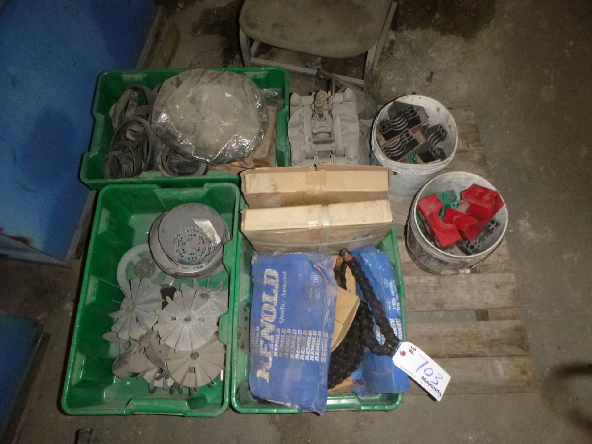 Pallet of rollerchain, diaphram pump and seals